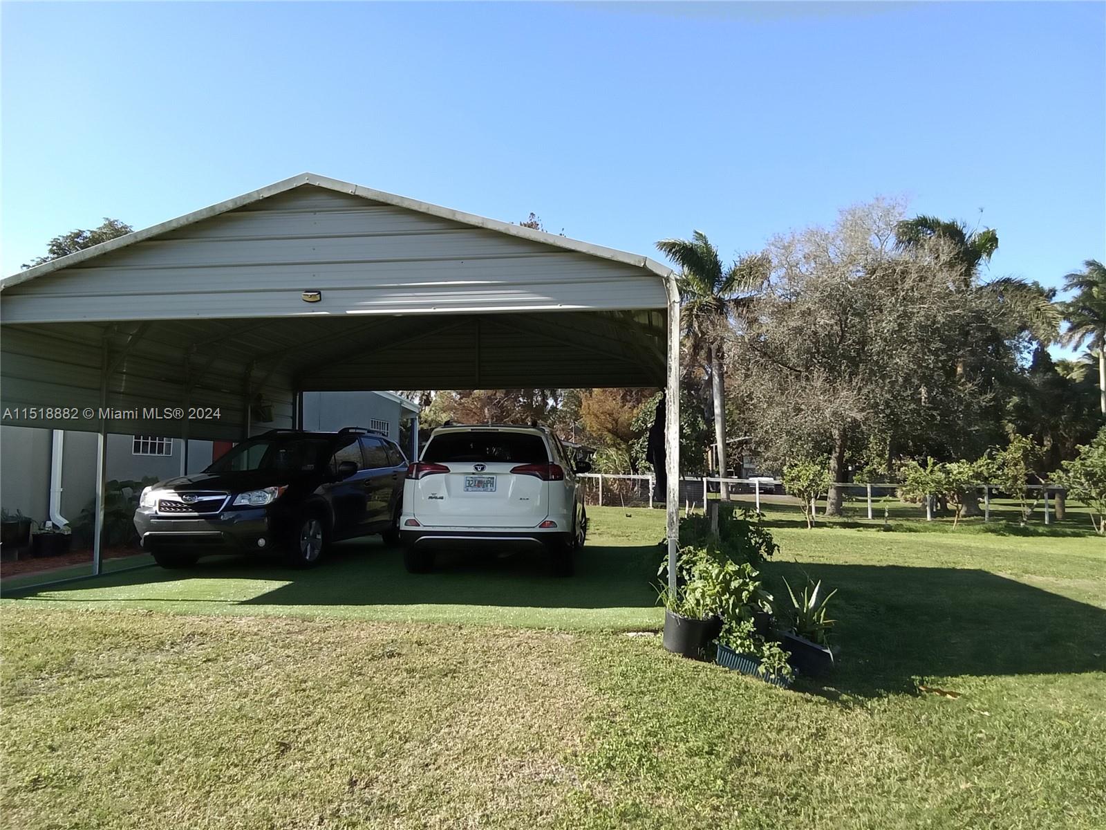 1221 Bacom Point Rd, Pahokee, FL, 33476 United States, 4 Bedrooms Bedrooms, ,2 BathroomsBathrooms,Residential,For Sale,Bacom Point Rd,A11518882