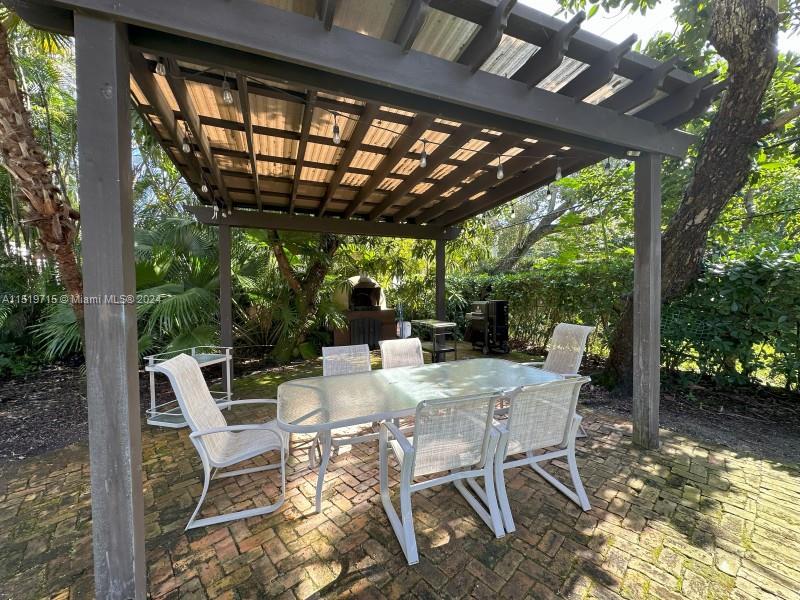 1212 Manati Ave, Coral Gables, FL, 33146 United States, 5 Bedrooms Bedrooms, ,4 BathroomsBathrooms,Residential,For Sale,Manati Ave,A11519715