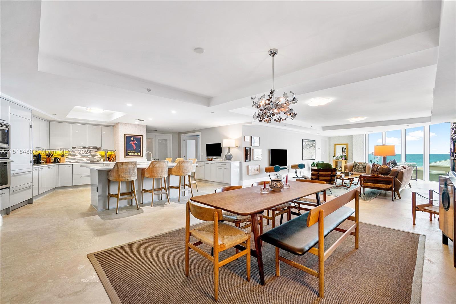 OPEN FLOOR CONCEPT