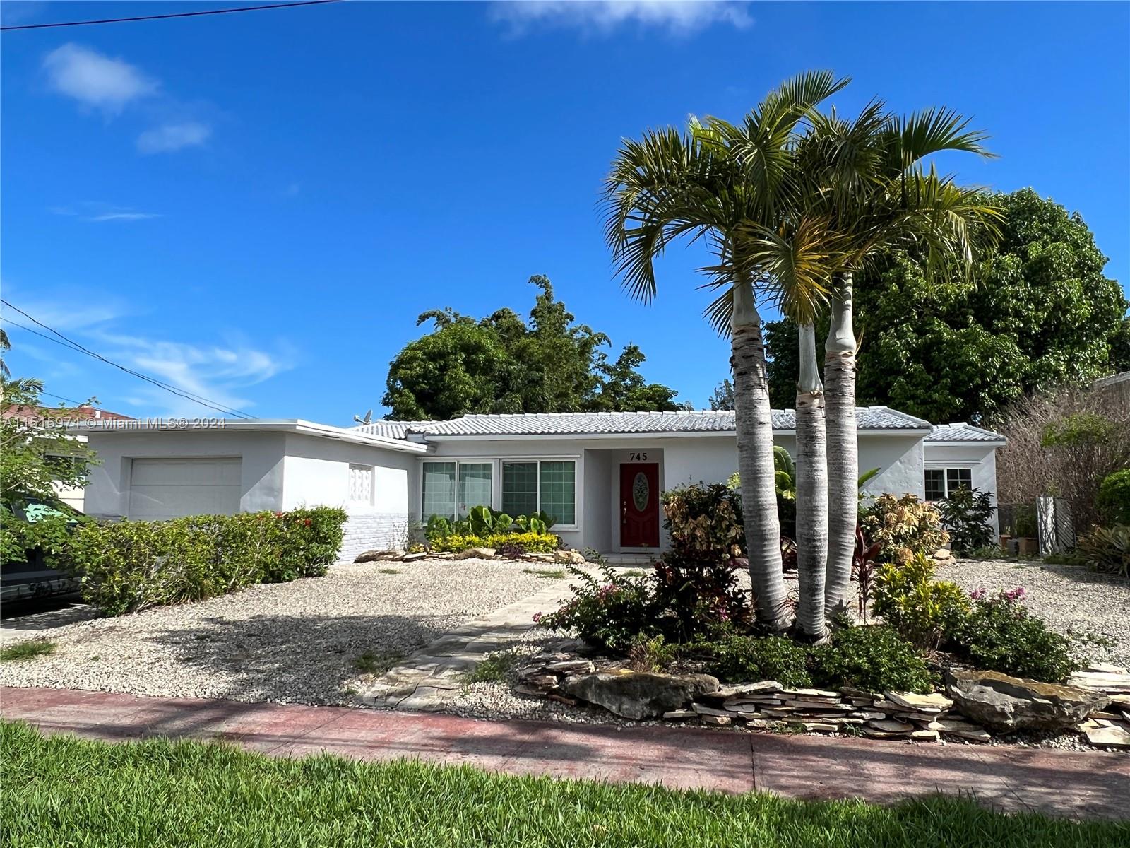 745 Shore Dr, Miami Beach, FL, 33141 United States, 3 Bedrooms Bedrooms, ,2 BathroomsBathrooms,Residential,For Sale,Shore Dr,A11515974