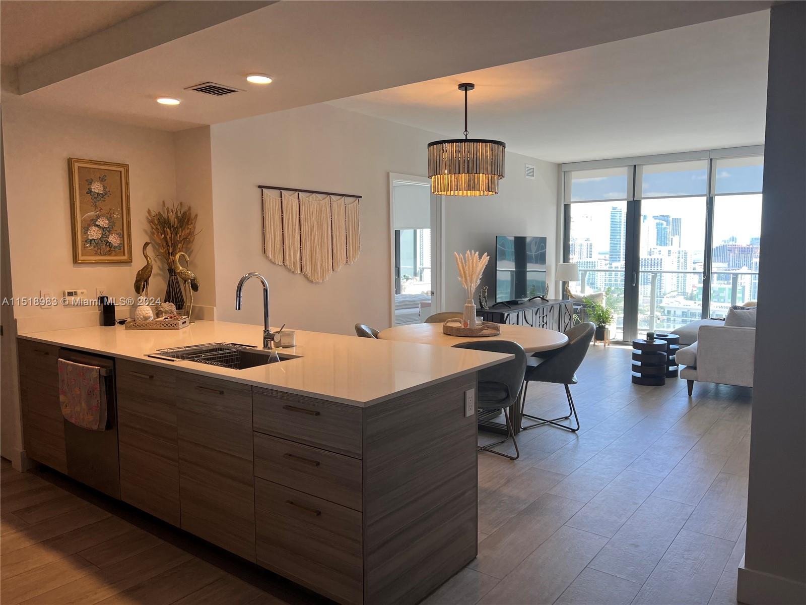 121 NE 34th St 2502, Miami, Florida 33137, 2 Bedrooms Bedrooms, ,2 BathroomsBathrooms,Residentiallease,For Rent,121 NE 34th St 2502,A11518983