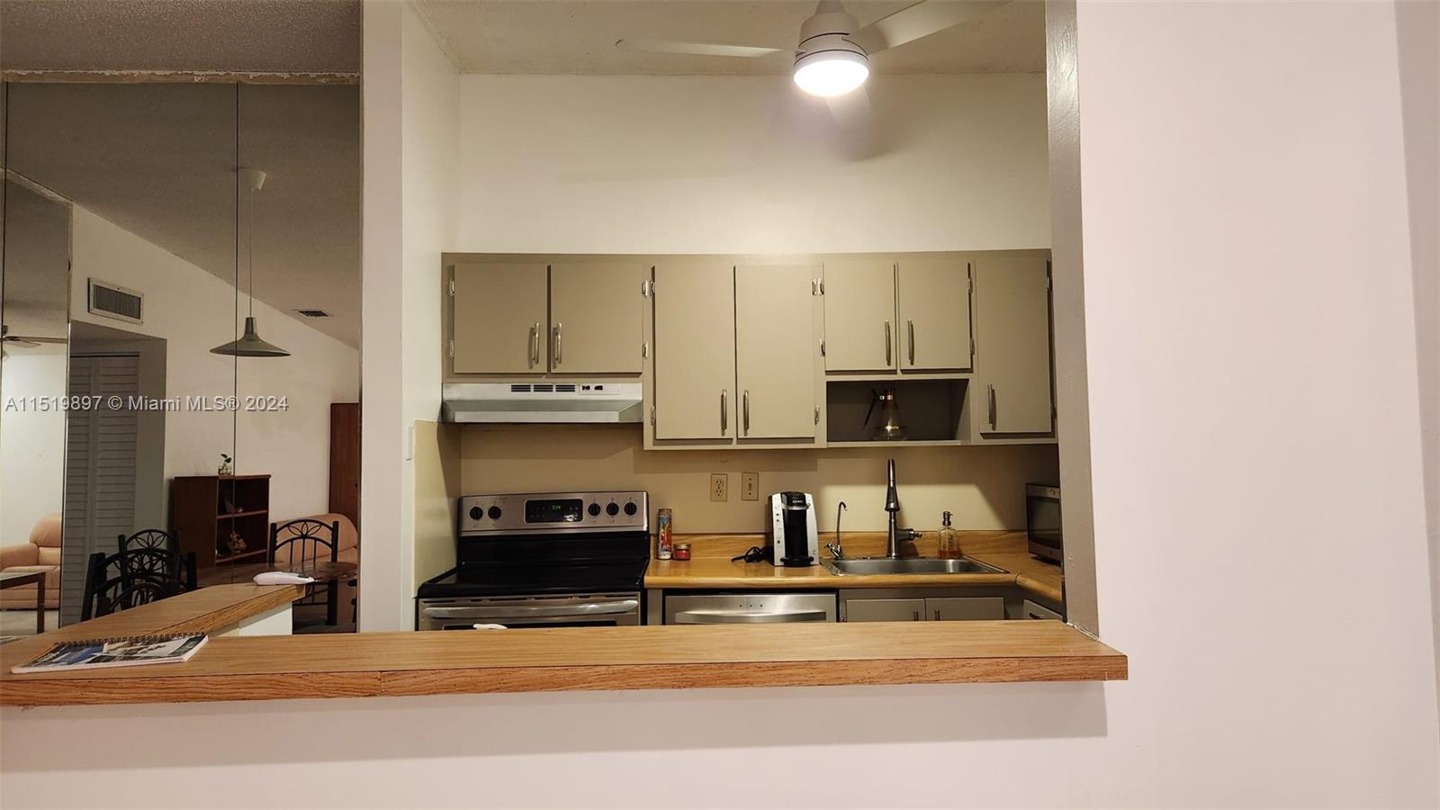 7120 Ashmont Cir 205, Tamarac, Florida 33321, 2 Bedrooms Bedrooms, ,2 BathroomsBathrooms,Residential,For Sale,7120 Ashmont Cir 205,A11519897