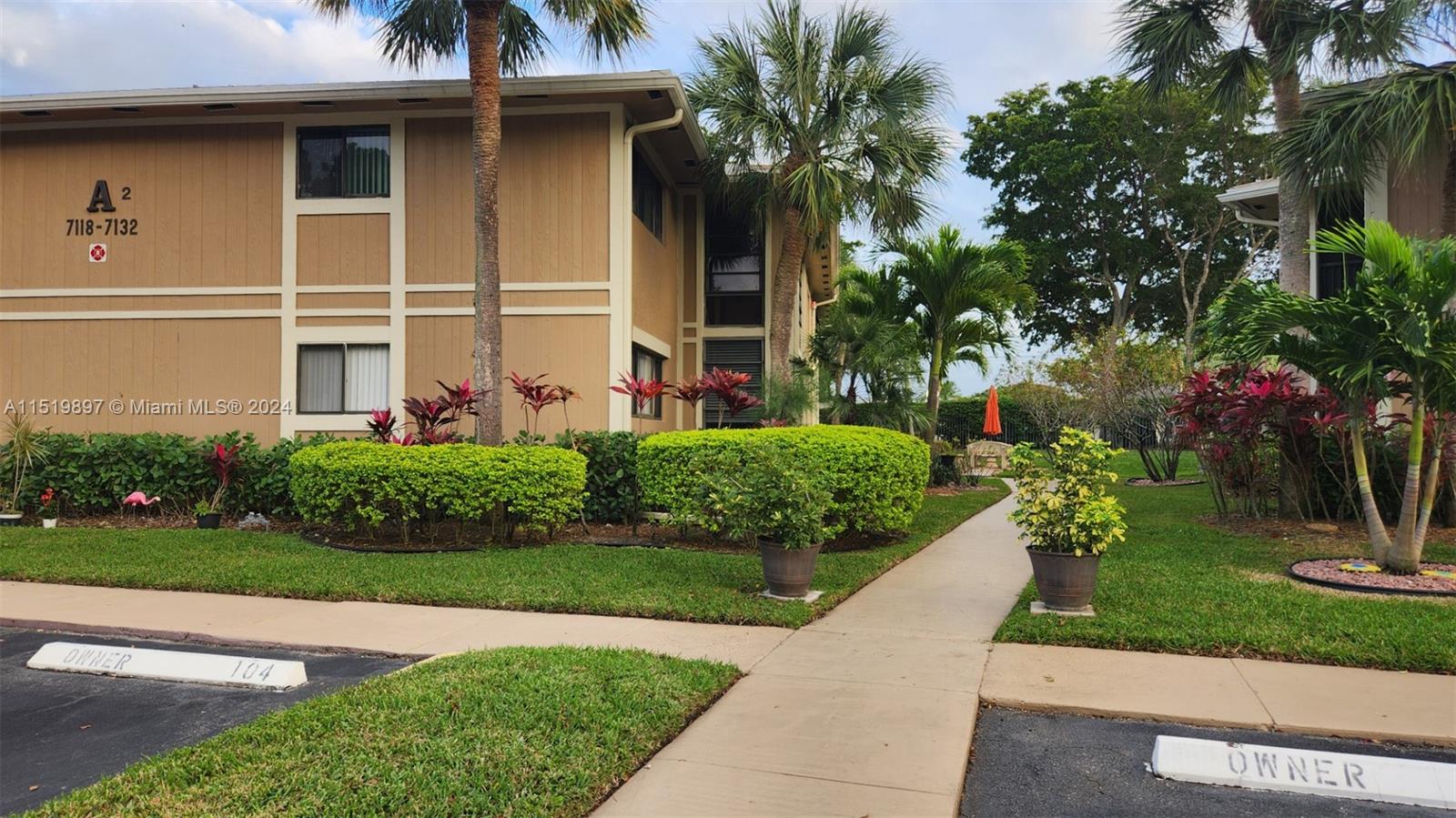 7120 Ashmont Cir 205, Tamarac, Florida 33321, 2 Bedrooms Bedrooms, ,2 BathroomsBathrooms,Residential,For Sale,7120 Ashmont Cir 205,A11519897