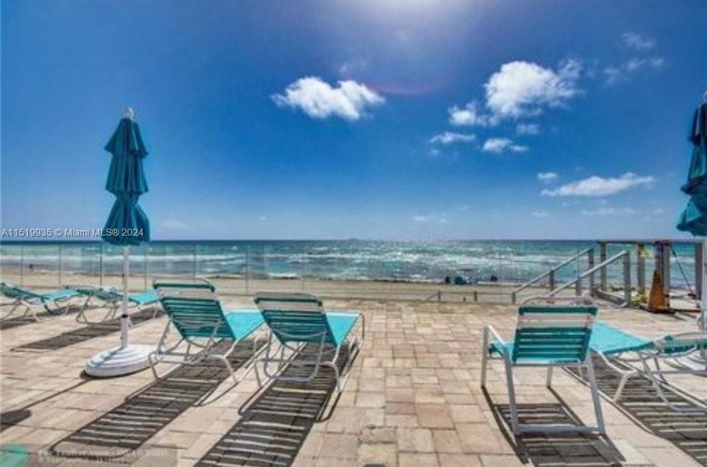 3725 Ocean Dr, Hollywood, FL, 33019 United States, 2 Bedrooms Bedrooms, ,2 BathroomsBathrooms,Residential,For Sale,Ocean Dr,A11519935