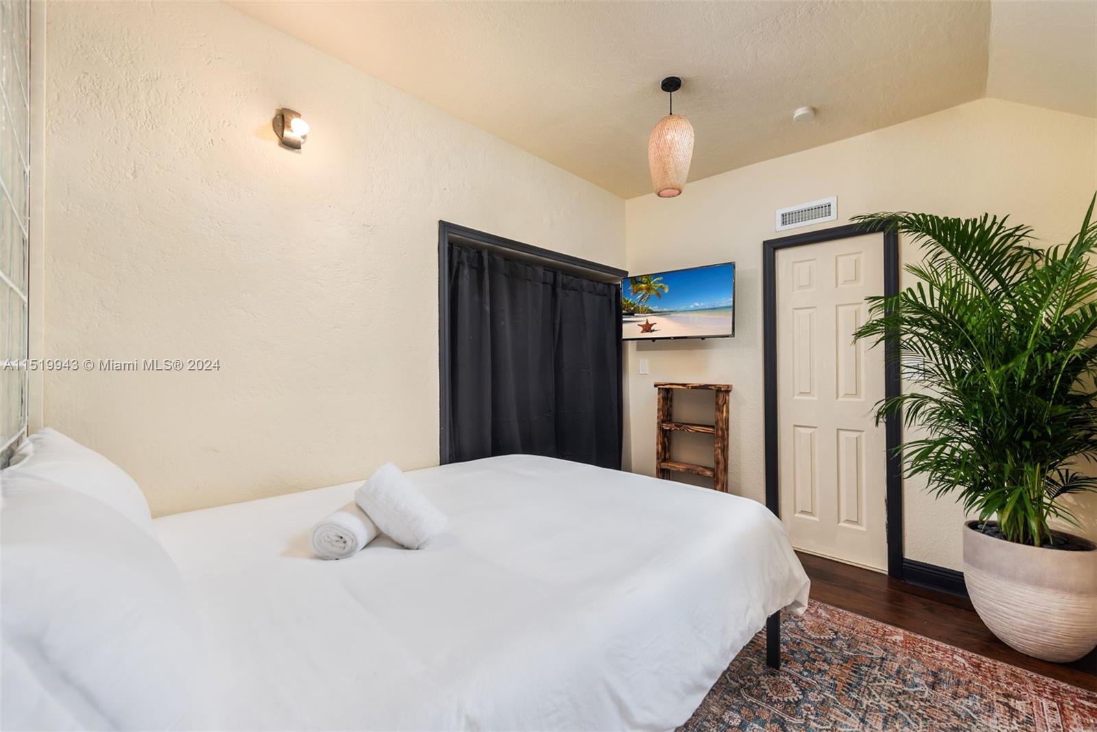 1270 NE 87th St, Miami, Florida 33138, 5 Bedrooms Bedrooms, ,5 BathroomsBathrooms,Residentiallease,For Rent,1270 NE 87th St,A11519943