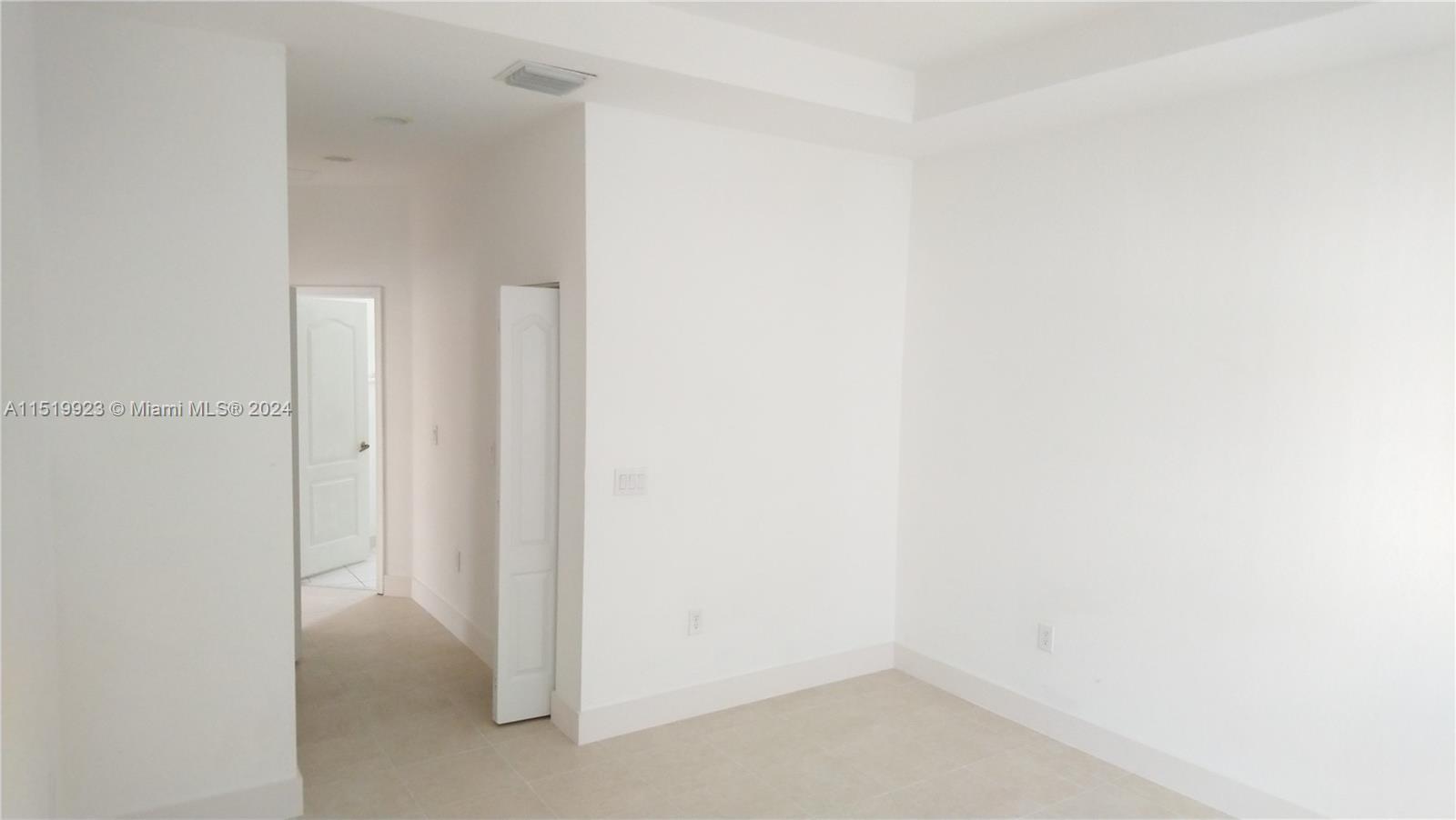 983 NE 37th Ave, Homestead, Florida 33033, 3 Bedrooms Bedrooms, ,2 BathroomsBathrooms,Residentiallease,For Rent,983 NE 37th Ave,A11519923