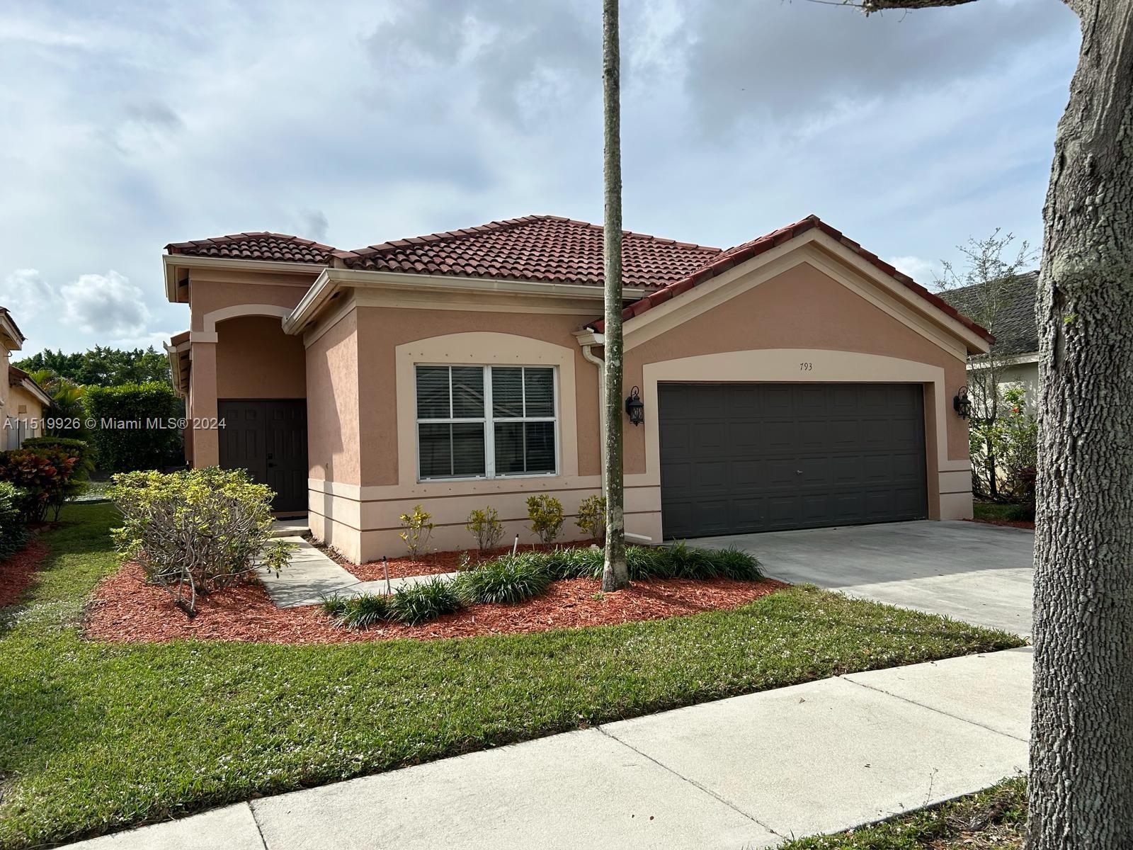 793 Tanglewood Cir, Weston, FL, 33327 United States, 3 Bedrooms Bedrooms, ,2 BathroomsBathrooms,Residential,For Sale,Tanglewood Cir,A11519926