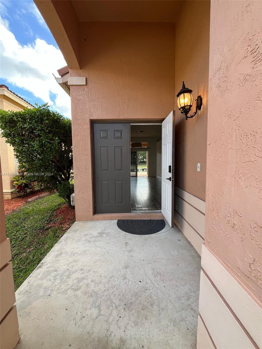 793 Tanglewood Cir, Weston, FL, 33327 United States, 3 Bedrooms Bedrooms, ,2 BathroomsBathrooms,Residential,For Sale,Tanglewood Cir,A11519926