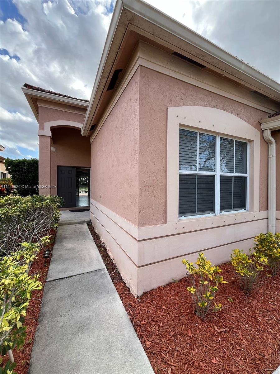 793 Tanglewood Cir, Weston, FL, 33327 United States, 3 Bedrooms Bedrooms, ,2 BathroomsBathrooms,Residential,For Sale,Tanglewood Cir,A11519926