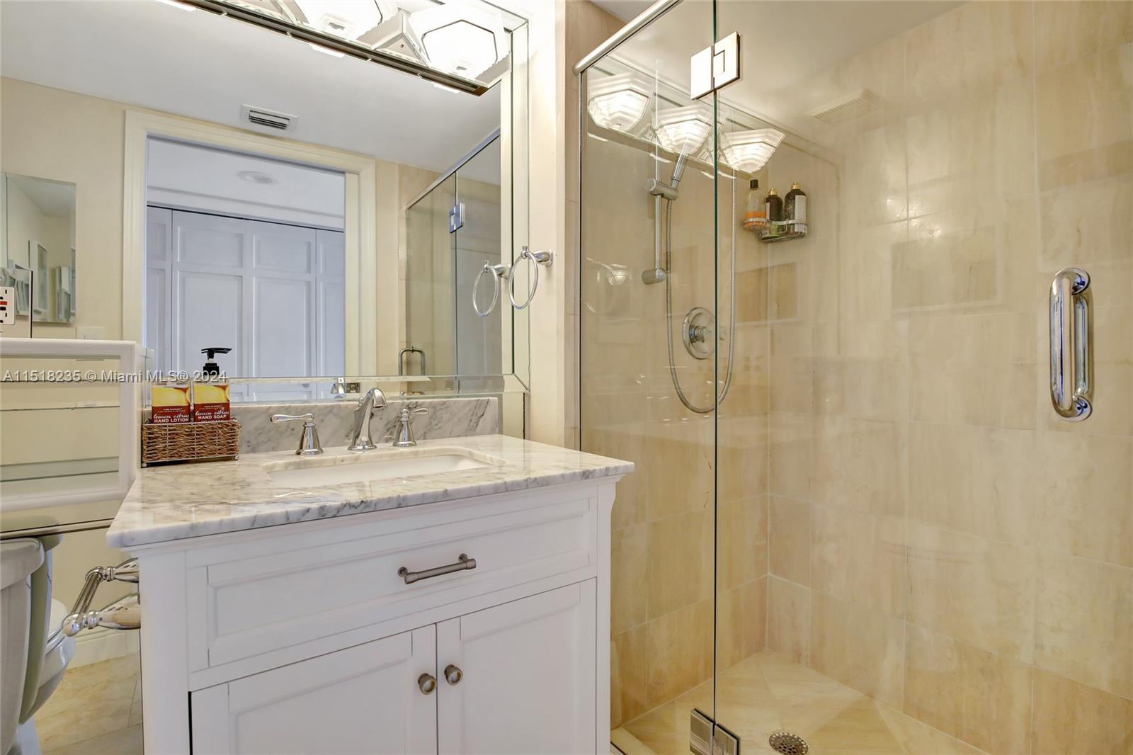 19195 36th Ct, Aventura, FL, 33180 United States, 2 Bedrooms Bedrooms, ,2 BathroomsBathrooms,Residential,For Sale,36th Ct,A11518235