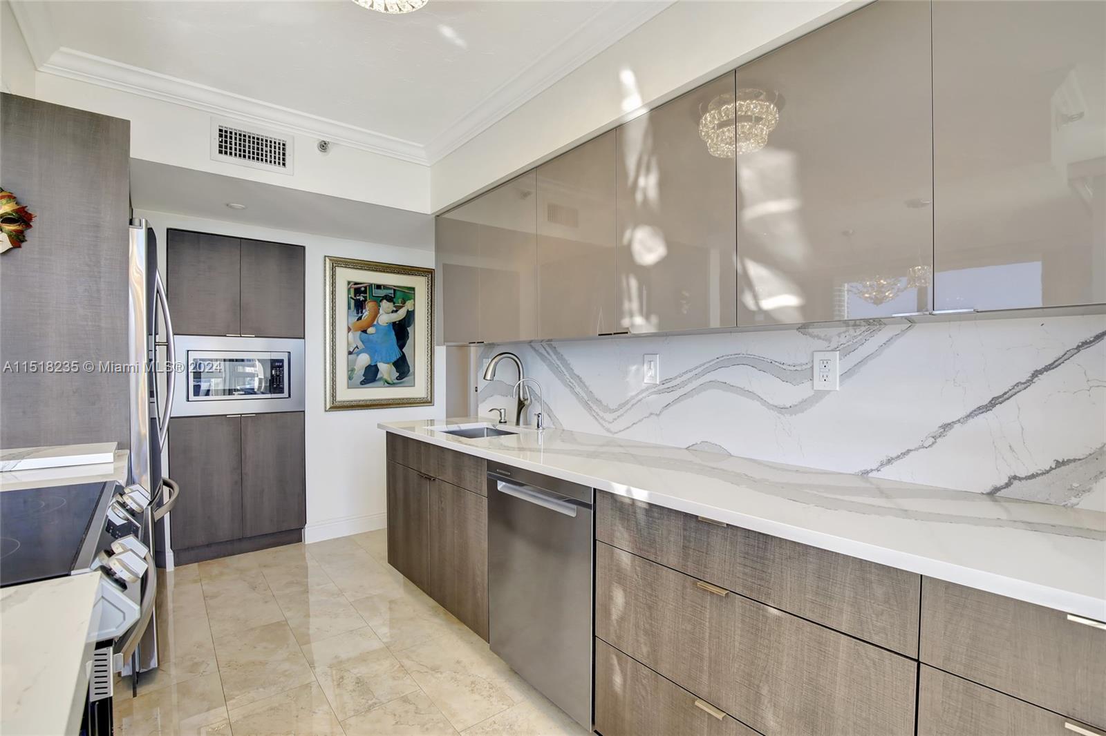 19195 36th Ct, Aventura, FL, 33180 United States, 2 Bedrooms Bedrooms, ,2 BathroomsBathrooms,Residential,For Sale,36th Ct,A11518235