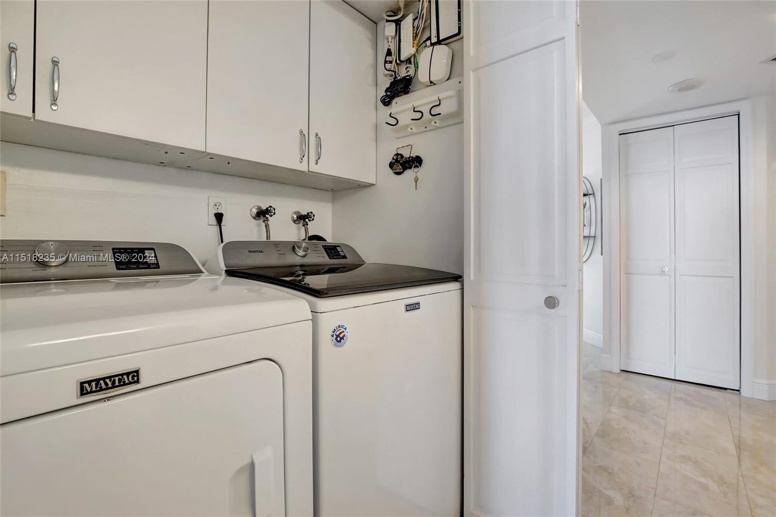 19195 36th Ct, Aventura, FL, 33180 United States, 2 Bedrooms Bedrooms, ,2 BathroomsBathrooms,Residential,For Sale,36th Ct,A11518235