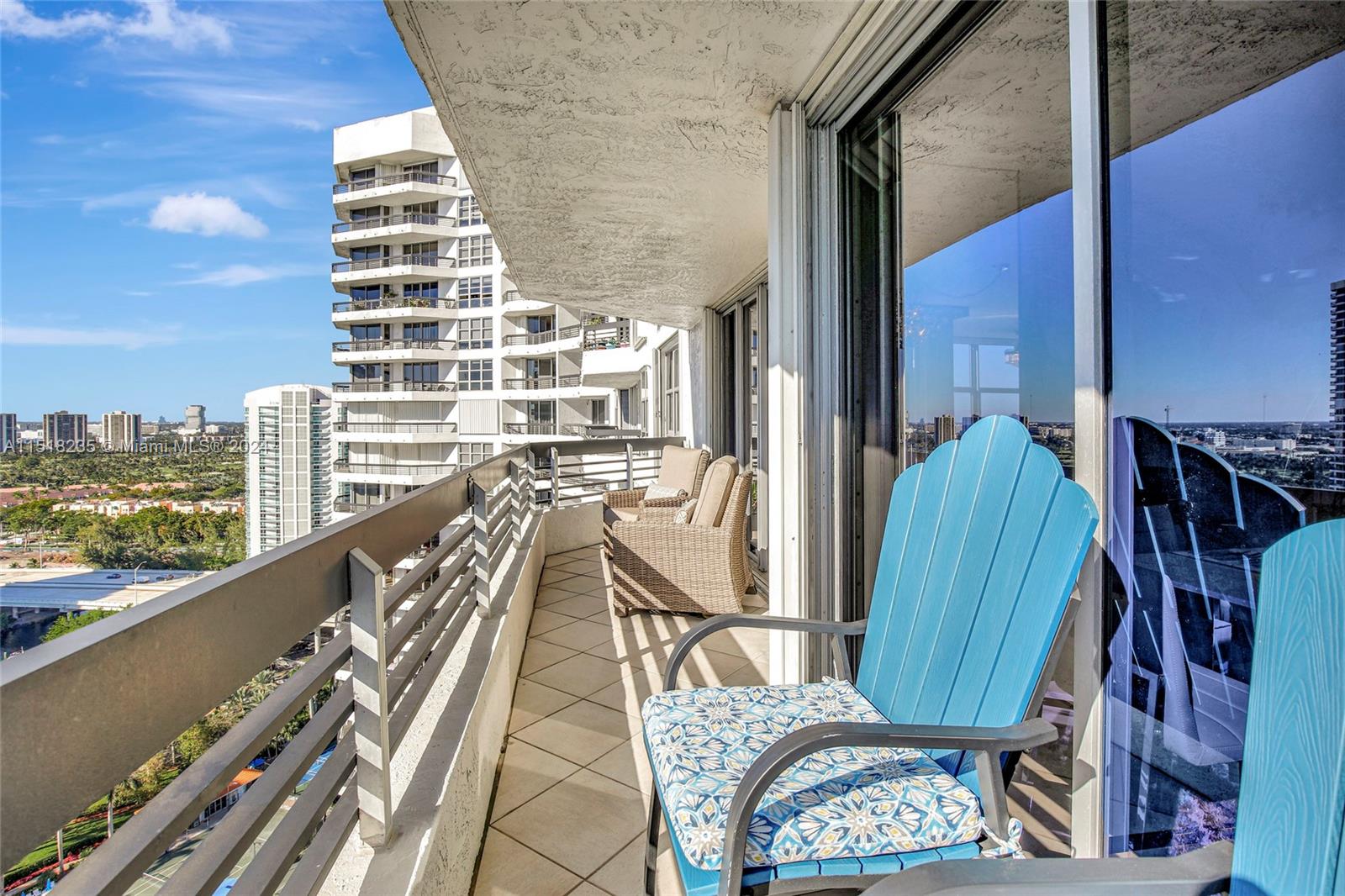 19195 36th Ct, Aventura, FL, 33180 United States, 2 Bedrooms Bedrooms, ,2 BathroomsBathrooms,Residential,For Sale,36th Ct,A11518235