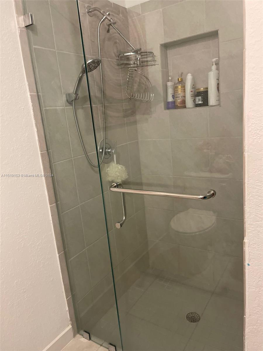 483 NE 4th Ln, Florida City, Florida 33034, 3 Bedrooms Bedrooms, ,3 BathroomsBathrooms,Residential,For Sale,483 NE 4th Ln,A11519153