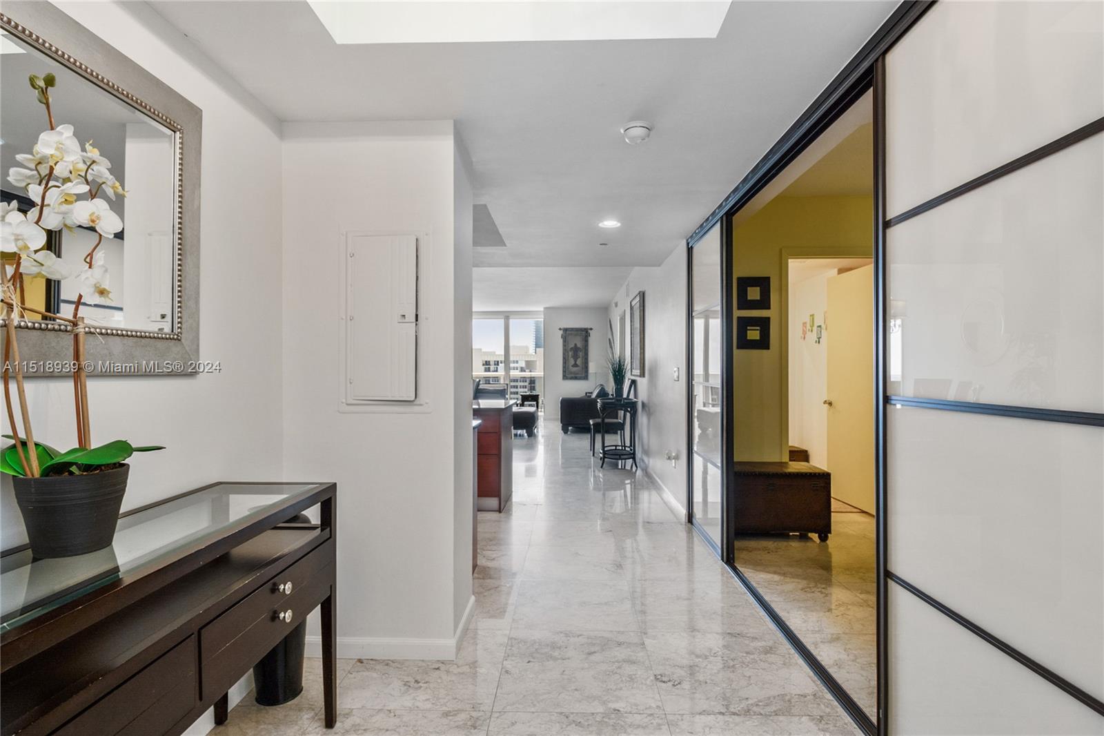 1830 S OCEAN DR 2104, Hallandale Beach, Florida 33009, 3 Bedrooms Bedrooms, ,3 BathroomsBathrooms,Residentiallease,For Rent,1830 S OCEAN DR 2104,A11518939