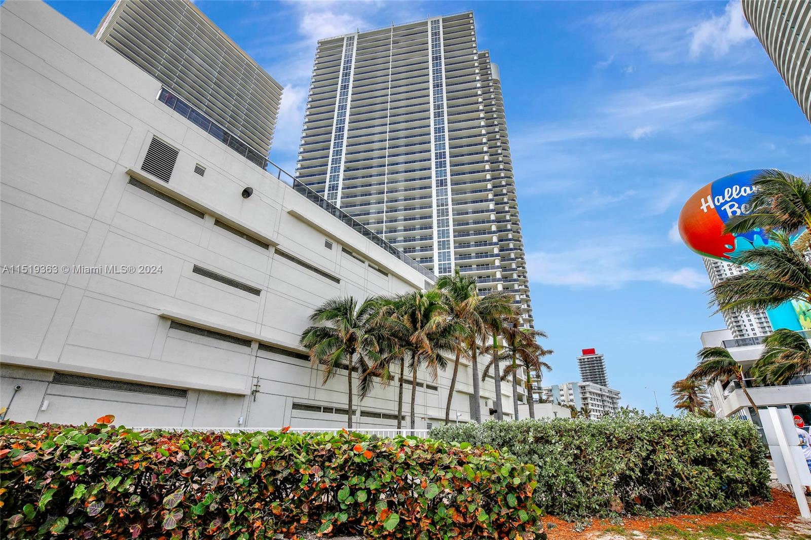 1800 S Ocean Dr 3107, Hallandale Beach, Florida 33009, 3 Bedrooms Bedrooms, ,3 BathroomsBathrooms,Residential,For Sale,1800 S Ocean Dr 3107,A11519363