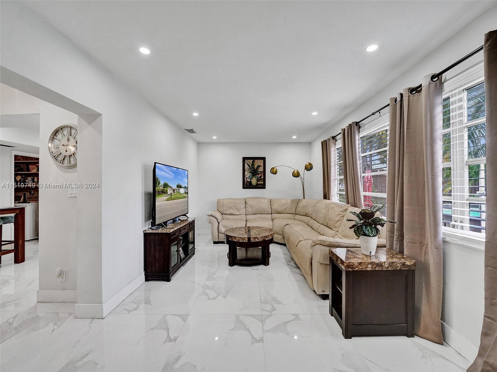 Listing Photo 17