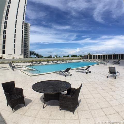 5601 Collins Ave 523, Miami Beach, Florida 33140, 1 Bedroom Bedrooms, ,1 BathroomBathrooms,Residentiallease,For Rent,5601 Collins Ave 523,A11520058