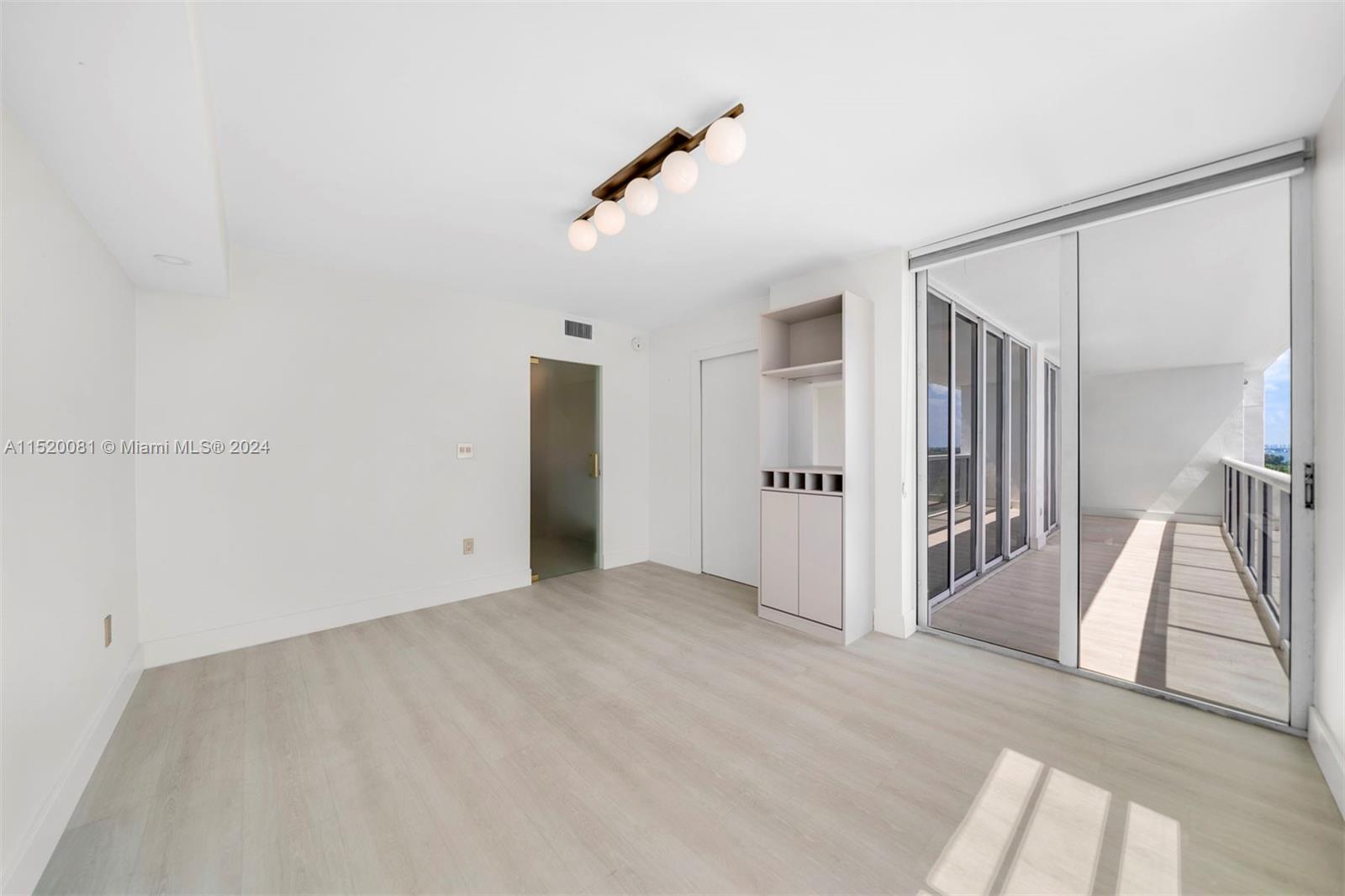 1900 Sunset Harbour dr 1911, Miami Beach, Florida 33139, 2 Bedrooms Bedrooms, ,2 BathroomsBathrooms,Residentiallease,For Rent,1900 Sunset Harbour dr 1911,A11520081