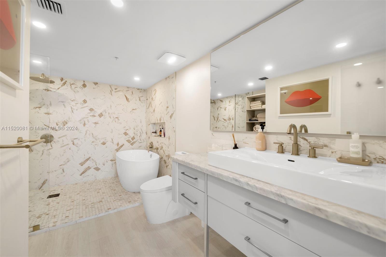 1900 Sunset Harbour dr 1911, Miami Beach, Florida 33139, 2 Bedrooms Bedrooms, ,2 BathroomsBathrooms,Residentiallease,For Rent,1900 Sunset Harbour dr 1911,A11520081