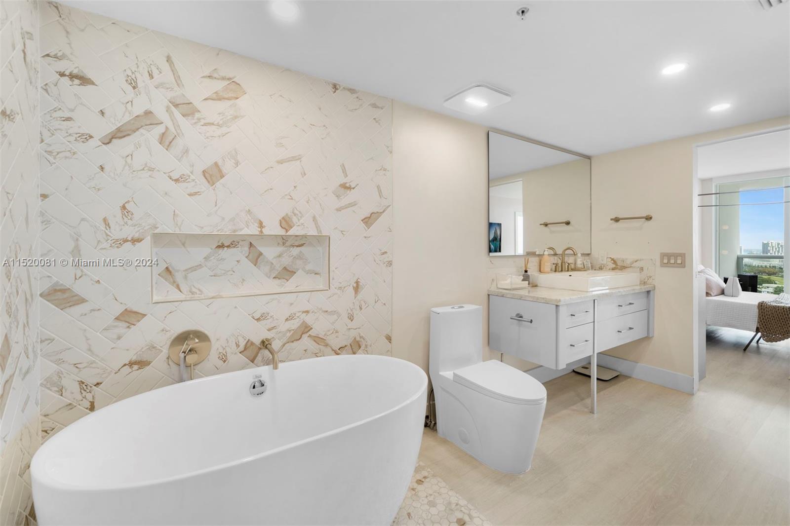 1900 Sunset Harbour dr 1911, Miami Beach, Florida 33139, 2 Bedrooms Bedrooms, ,2 BathroomsBathrooms,Residentiallease,For Rent,1900 Sunset Harbour dr 1911,A11520081