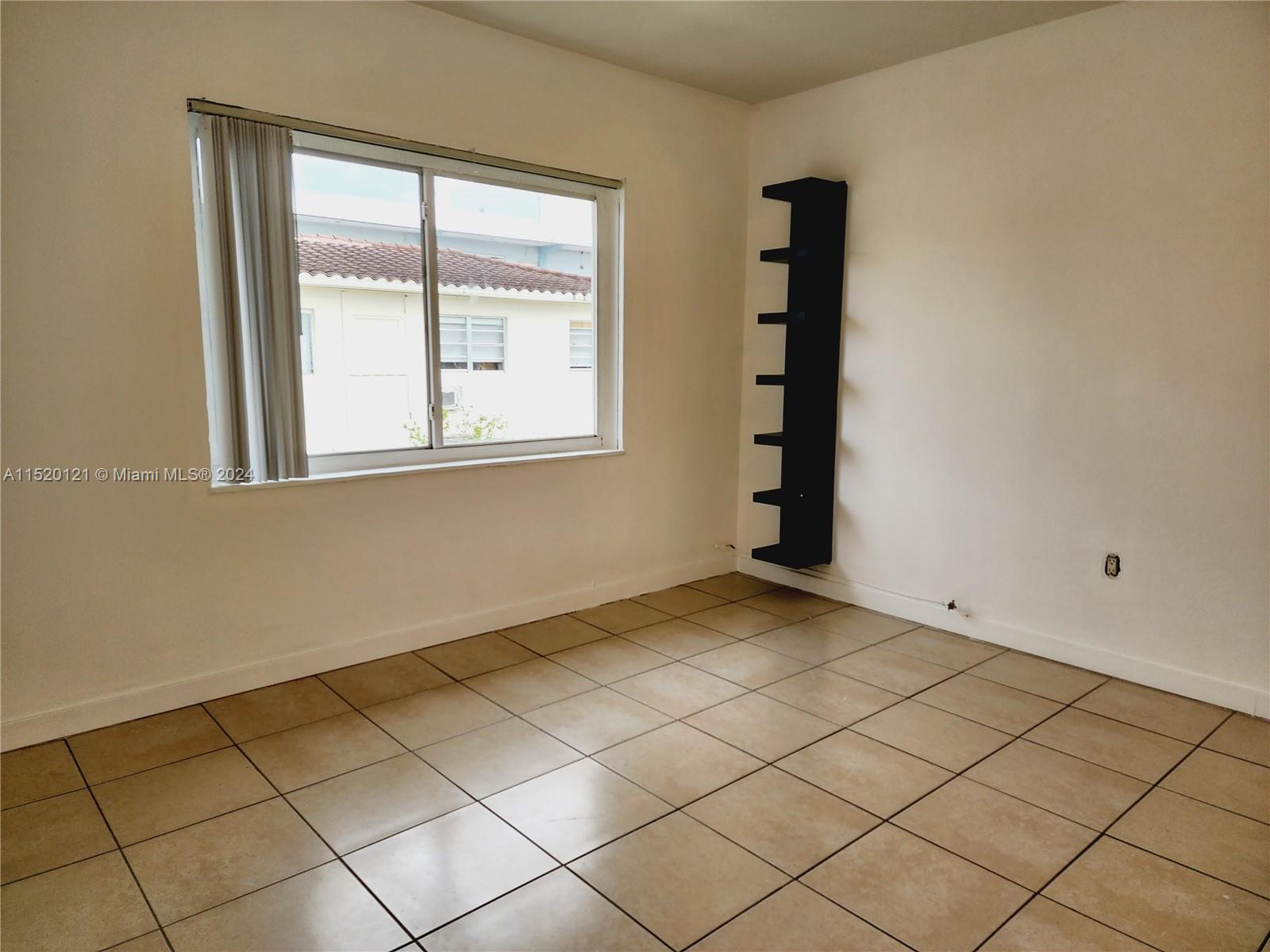 1203 Marseille Dr 22, Miami Beach, Florida 33141, 1 Bedroom Bedrooms, ,1 BathroomBathrooms,Residential,For Sale,1203 Marseille Dr 22,A11520121