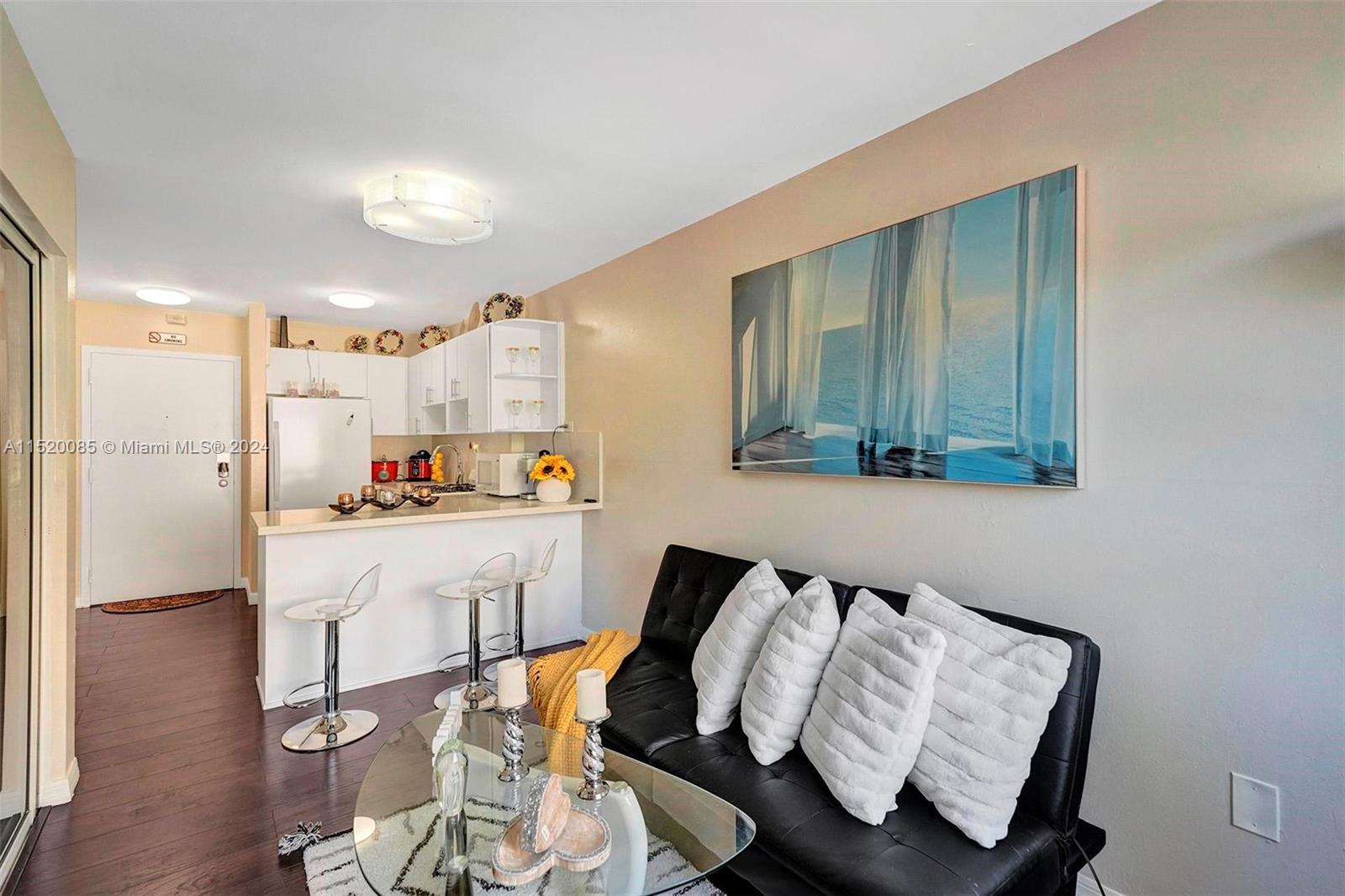 710 Washington Ave 315 (Available 05/20), Miami Beach, Florida 33139, 1 Bedroom Bedrooms, ,1 BathroomBathrooms,Residentiallease,For Rent,710 Washington Ave 315 (Available 05/20),A11520085