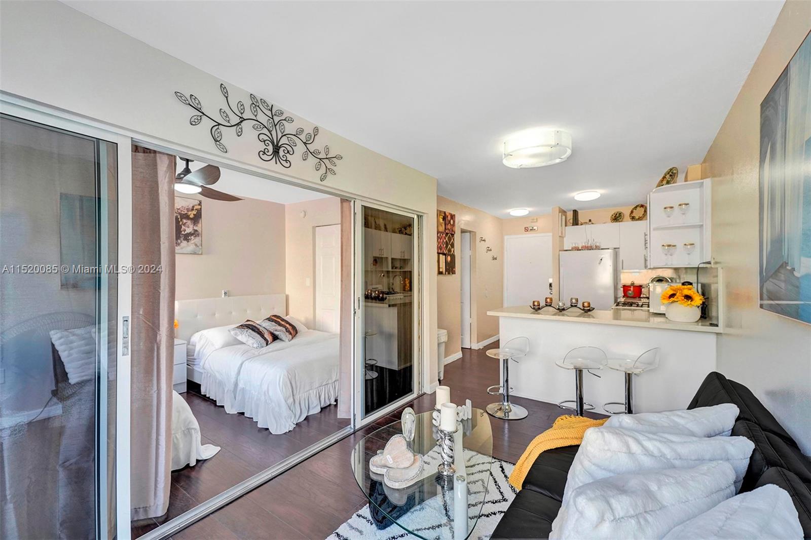 710 Washington Ave 315 (Available 05/20), Miami Beach, Florida 33139, 1 Bedroom Bedrooms, ,1 BathroomBathrooms,Residentiallease,For Rent,710 Washington Ave 315 (Available 05/20),A11520085