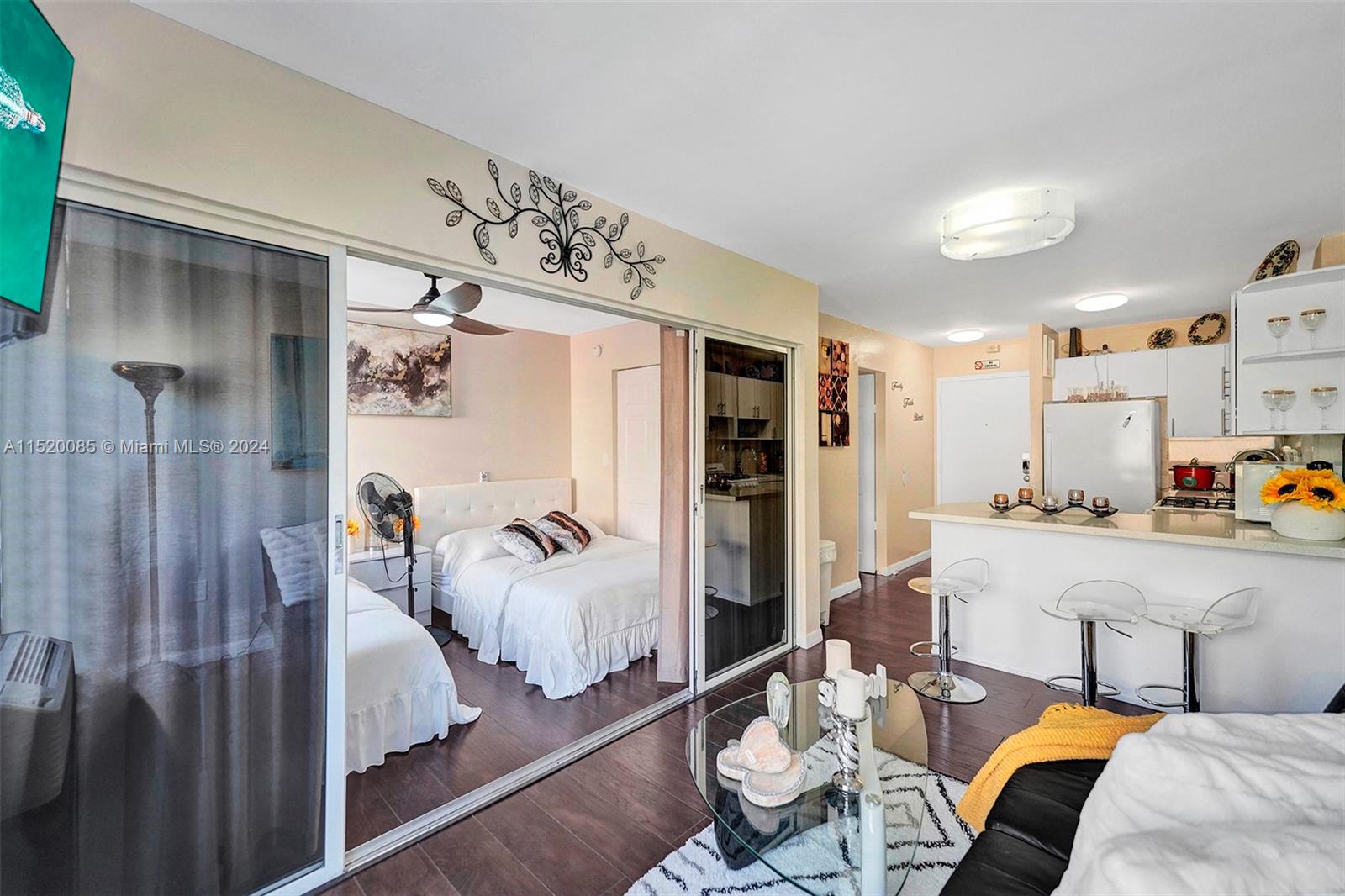 710 Washington Ave 315 (Available 05/20), Miami Beach, Florida 33139, 1 Bedroom Bedrooms, ,1 BathroomBathrooms,Residentiallease,For Rent,710 Washington Ave 315 (Available 05/20),A11520085