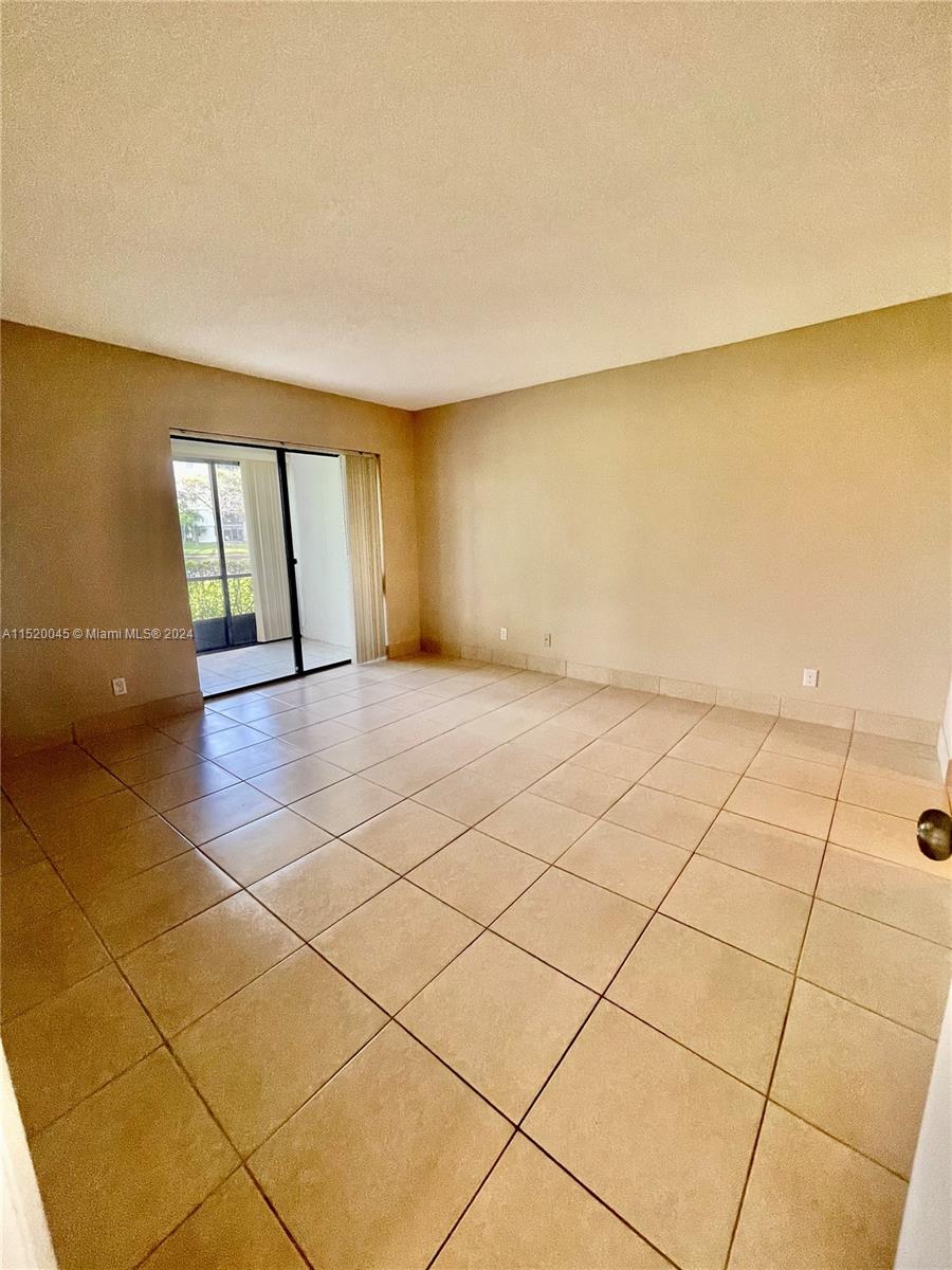 2309 S Cypress Bend Dr 113C, Pompano Beach, Florida 33069, 1 Bedroom Bedrooms, ,1 BathroomBathrooms,Residential,For Sale,2309 S Cypress Bend Dr 113C,A11520045