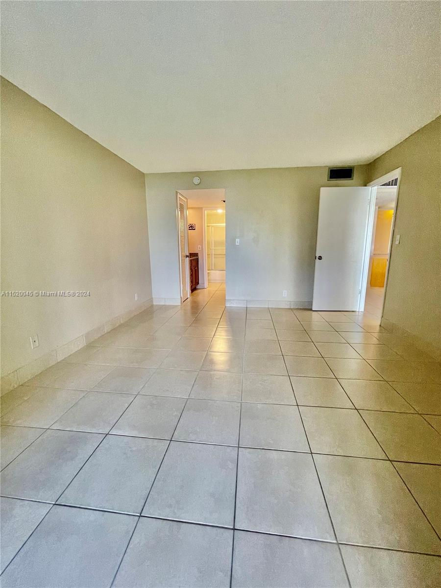 2309 S Cypress Bend Dr 113C, Pompano Beach, Florida 33069, 1 Bedroom Bedrooms, ,1 BathroomBathrooms,Residential,For Sale,2309 S Cypress Bend Dr 113C,A11520045
