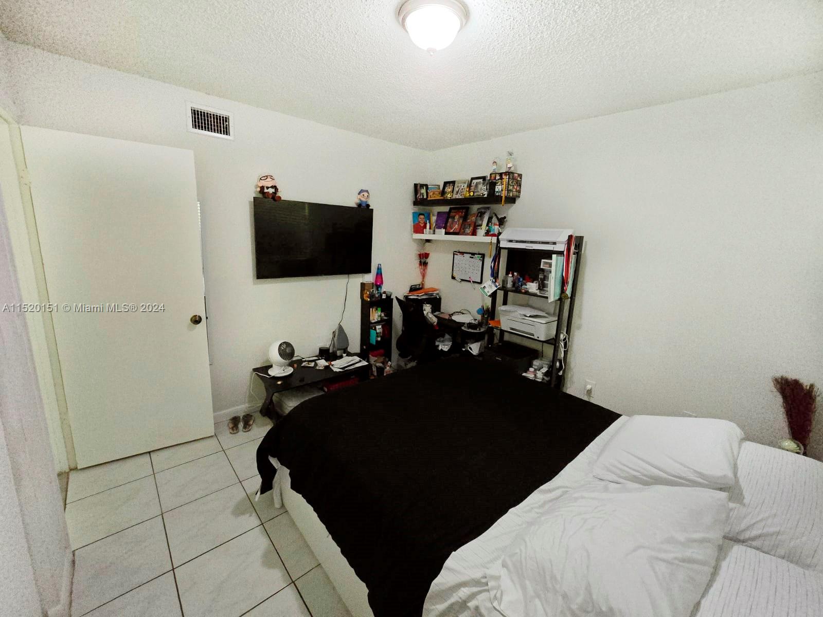 8023 Lake Dr 105, Doral, FL 33166, 2 Bedrooms Bedrooms, ,2 BathroomsBathrooms,Residential,For Sale,Lake Dr,A11520151