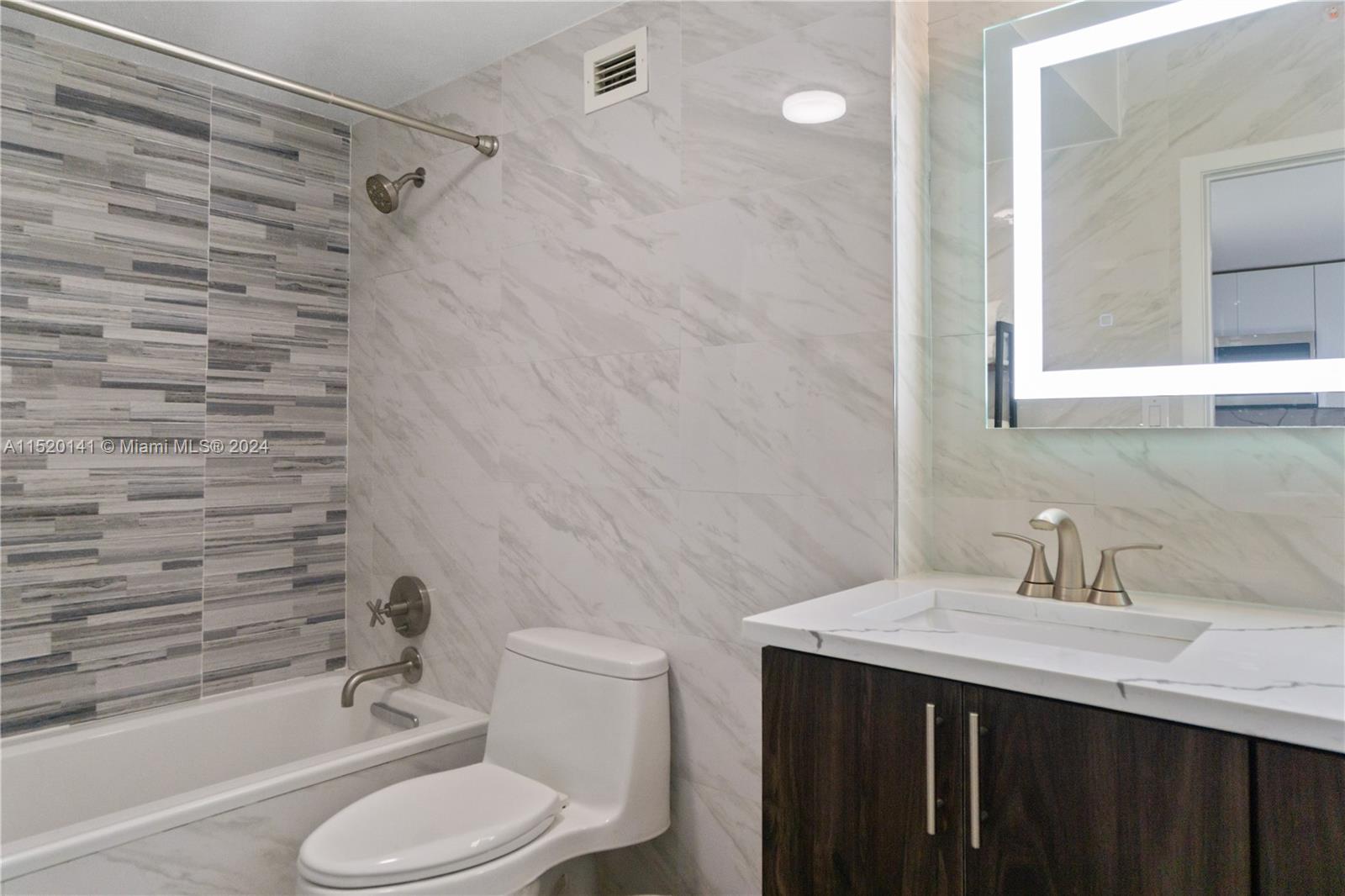 100 Lincoln Rd 1120, Miami Beach, Florida 33139, ,1 BathroomBathrooms,Residentiallease,For Rent,100 Lincoln Rd 1120,A11520141