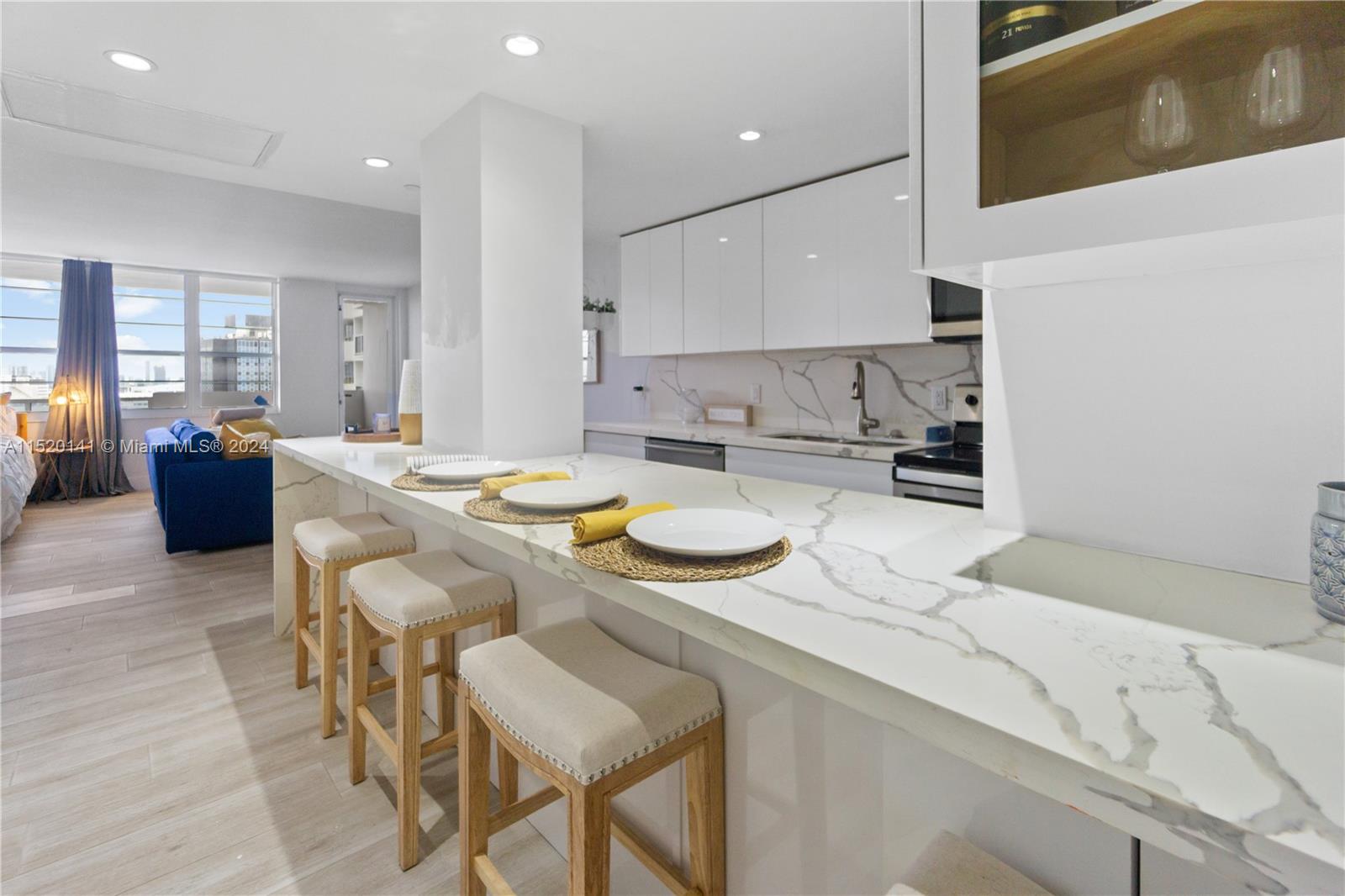 100 Lincoln Rd 1120, Miami Beach, Florida 33139, ,1 BathroomBathrooms,Residentiallease,For Rent,100 Lincoln Rd 1120,A11520141