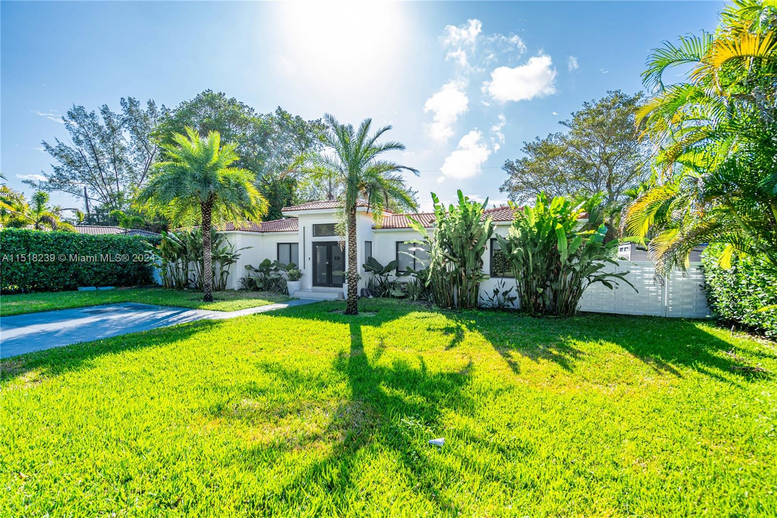 930 108th St, Biscayne Park, FL, 33161 United States, 4 Bedrooms Bedrooms, ,2 BathroomsBathrooms,Residential,For Sale,108th St,A11518239