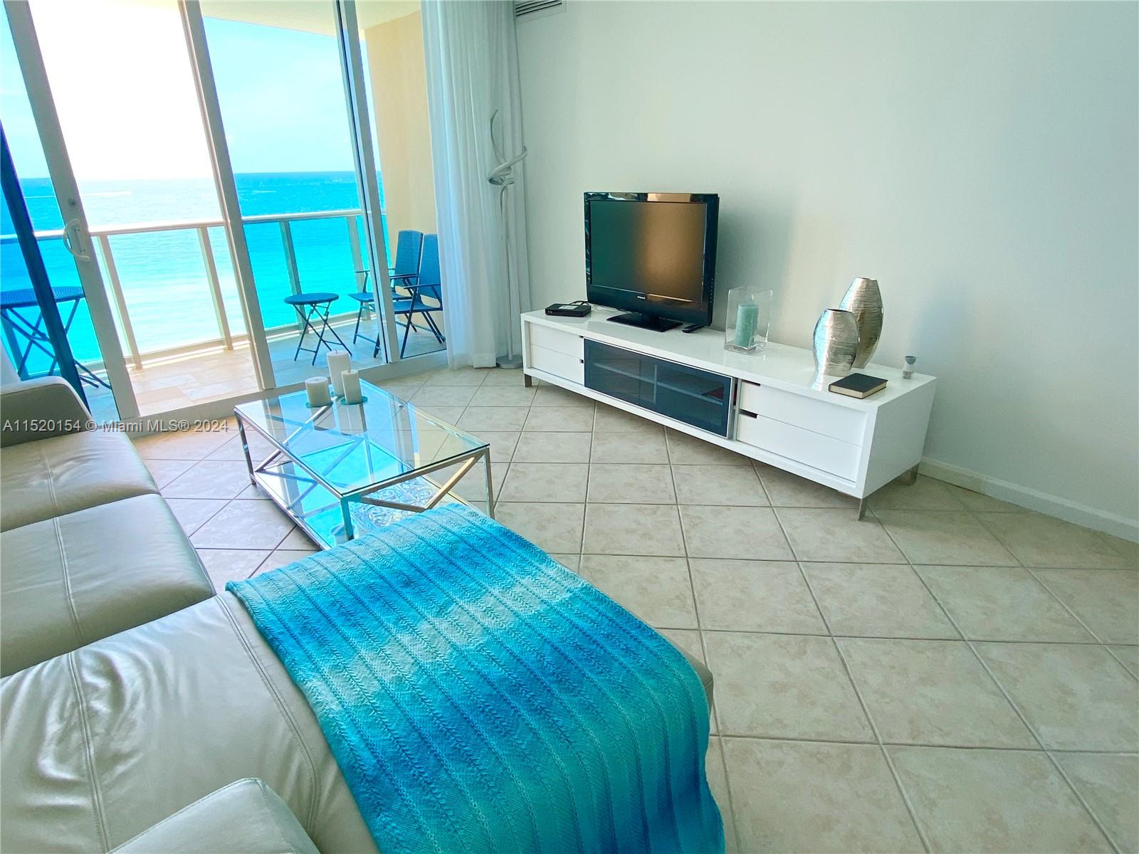 2501 Ocean Dr, Hollywood, FL, 33019 United States, 1 Bedroom Bedrooms, ,1 BathroomBathrooms,Residential,For Sale,Ocean Dr,A11520154