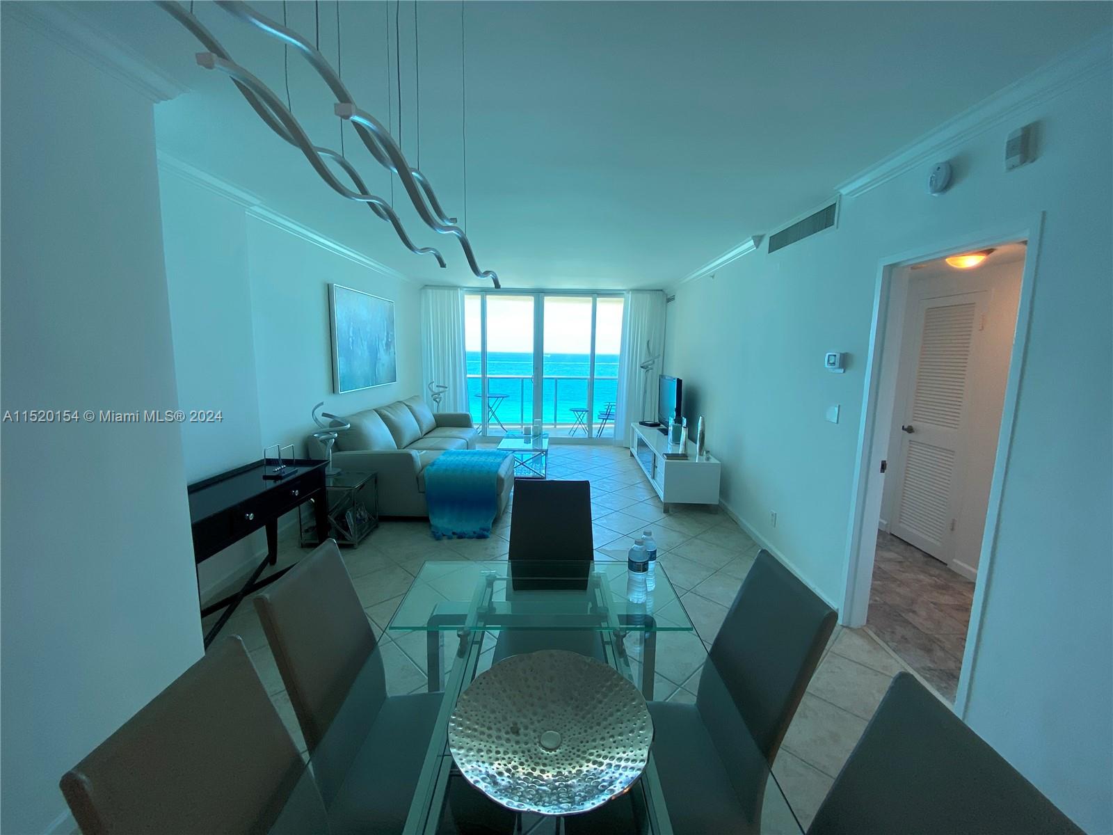 2501 Ocean Dr, Hollywood, FL, 33019 United States, 1 Bedroom Bedrooms, ,1 BathroomBathrooms,Residential,For Sale,Ocean Dr,A11520154