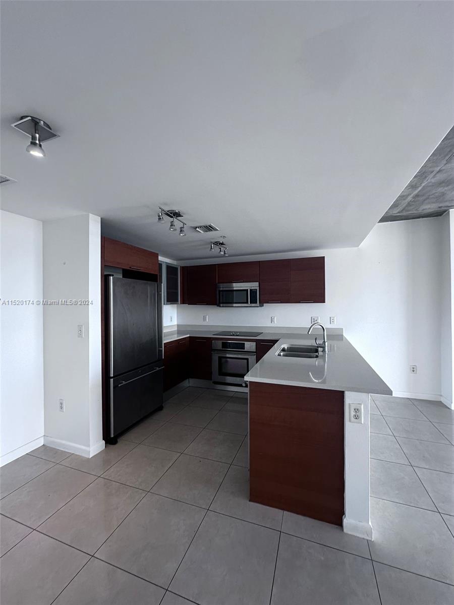 Miami, Florida 33137, 1 Bedroom Bedrooms, ,1 BathroomBathrooms,Residentiallease,For Rent,A11520174