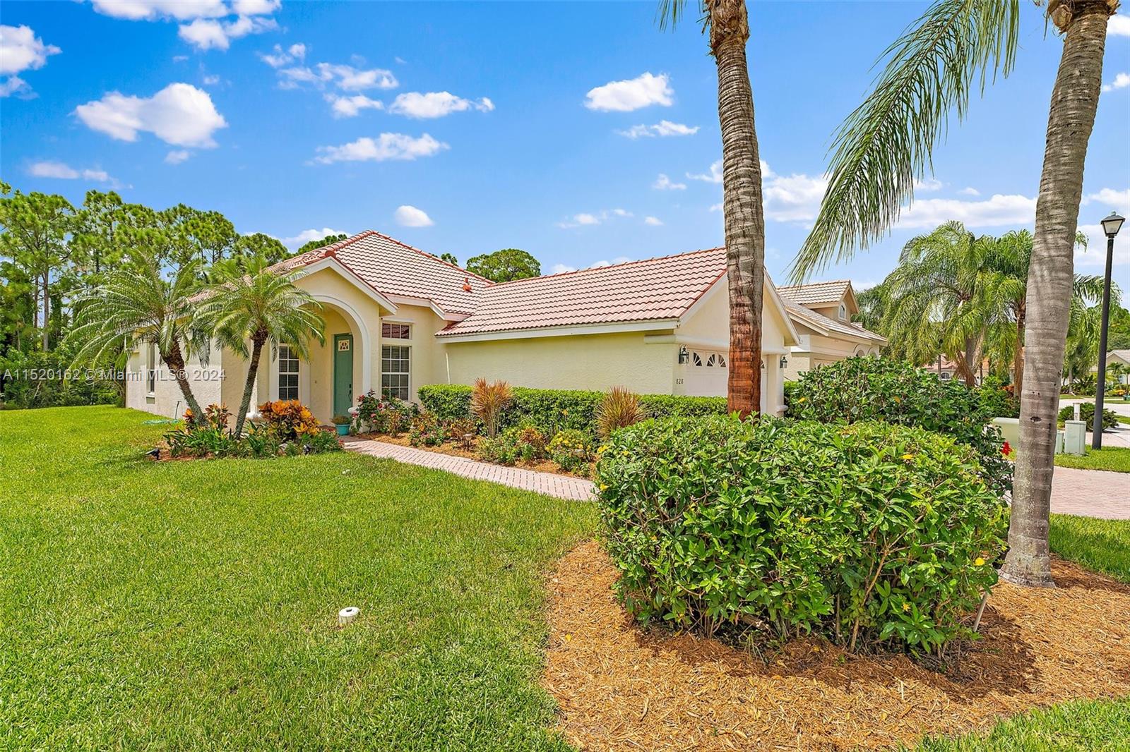 828 Saint Andrews Cv, Port St. Lucie, FL, 34986 United States, 2 Bedrooms Bedrooms, ,2 BathroomsBathrooms,Residential,For Sale,Saint Andrews Cv,A11520162