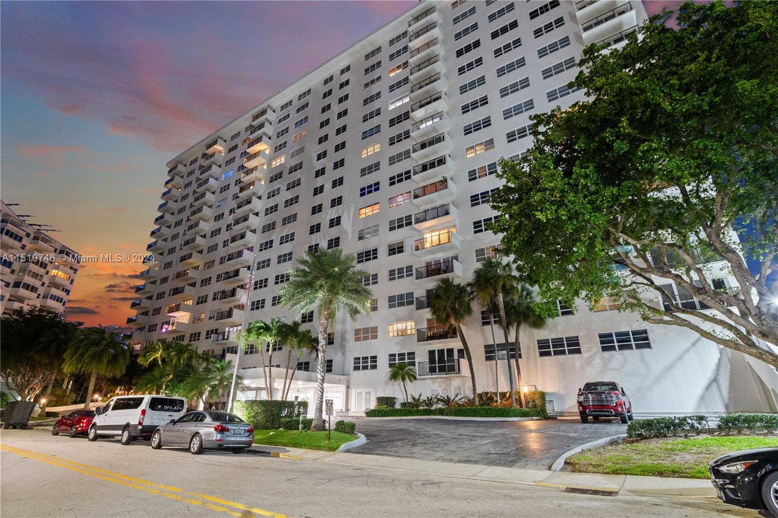 340 Sunset Dr, Fort Lauderdale, FL, 33301 United States, 2 Bedrooms Bedrooms, ,2 BathroomsBathrooms,Residential,For Sale,Sunset Dr,A11519746