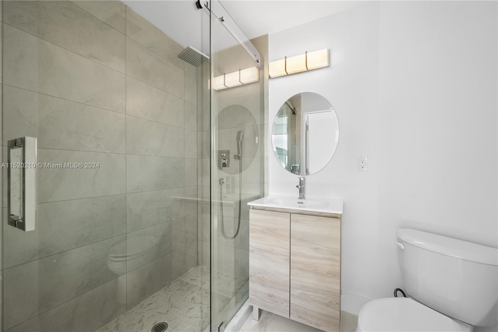 7645 Carlyle Ave, Miami Beach, Florida 33141, ,Commercialsale,For Sale,7645 Carlyle Ave,A11520210