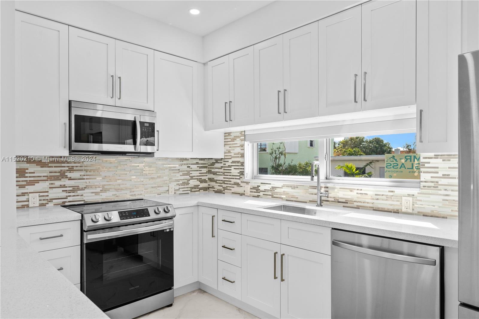 7645 Carlyle Ave, Miami Beach, Florida 33141, ,Commercialsale,For Sale,7645 Carlyle Ave,A11520210