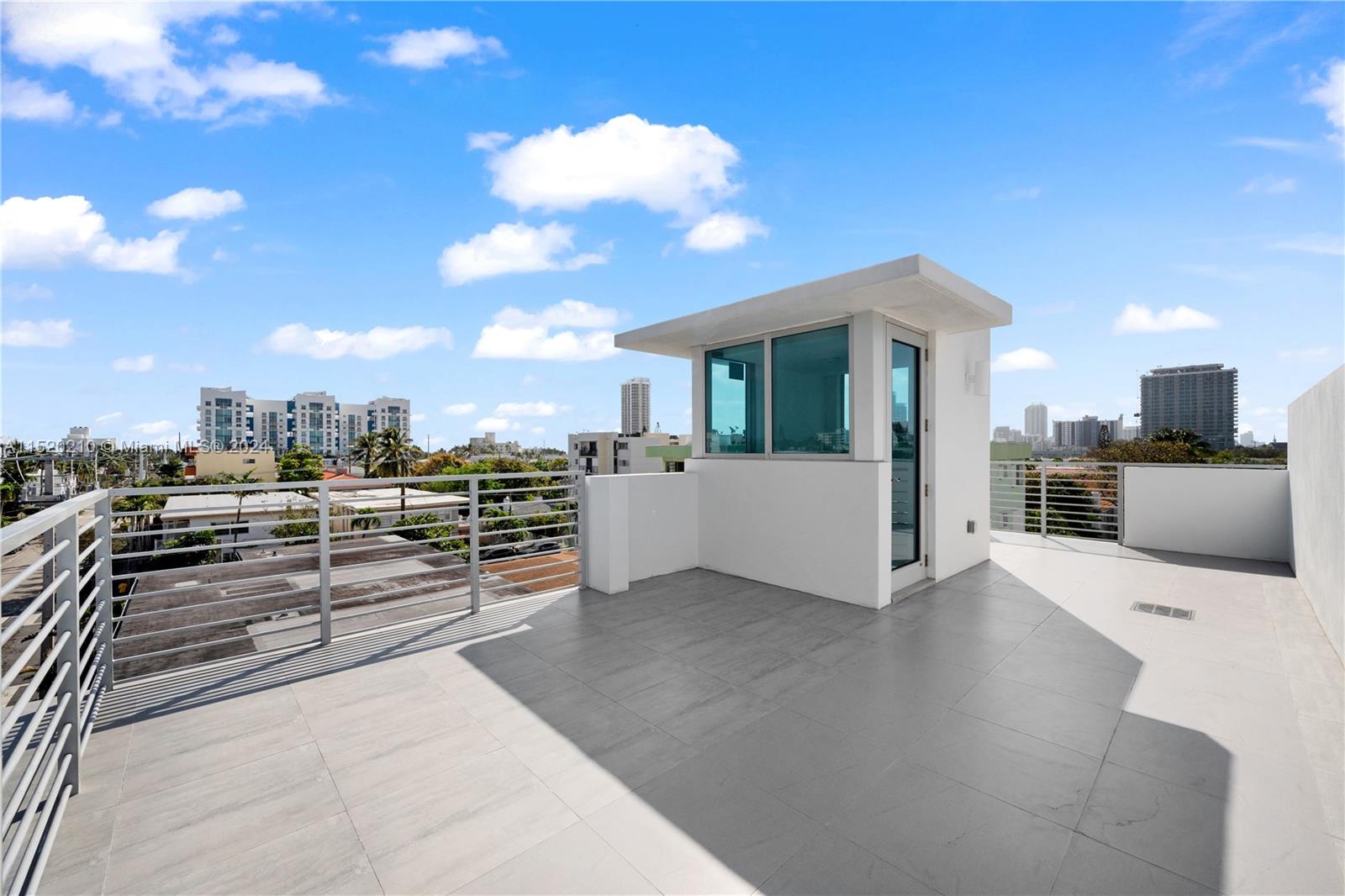 7645 Carlyle Ave, Miami Beach, Florida 33141, ,Commercialsale,For Sale,7645 Carlyle Ave,A11520210