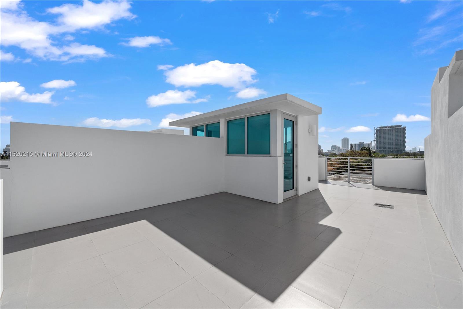 7645 Carlyle Ave, Miami Beach, Florida 33141, ,Commercialsale,For Sale,7645 Carlyle Ave,A11520210