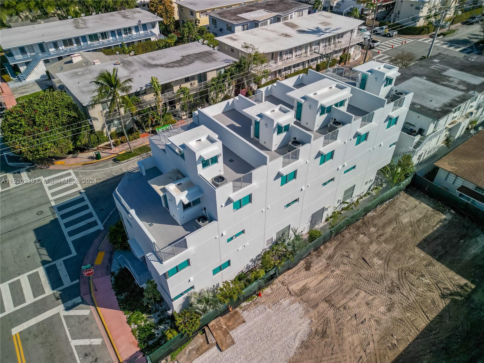 7645 Carlyle Ave, Miami Beach, Florida 33141, ,Commercialsale,For Sale,7645 Carlyle Ave,A11520210