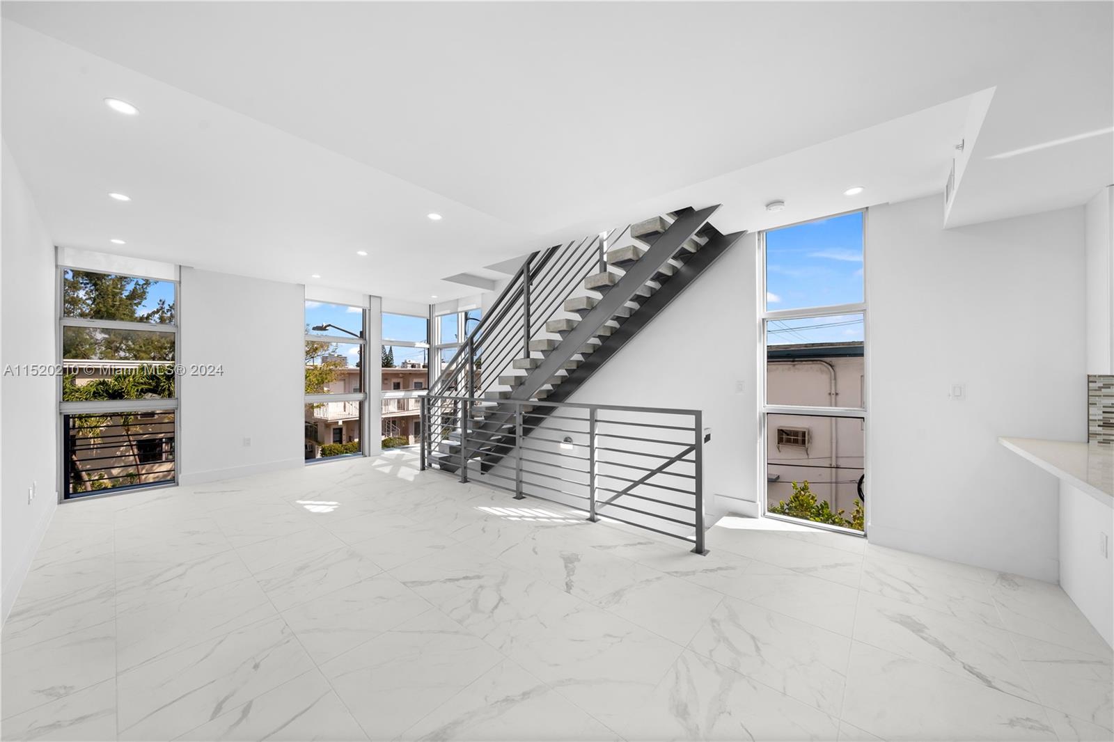 7645 Carlyle Ave, Miami Beach, Florida 33141, ,Commercialsale,For Sale,7645 Carlyle Ave,A11520210