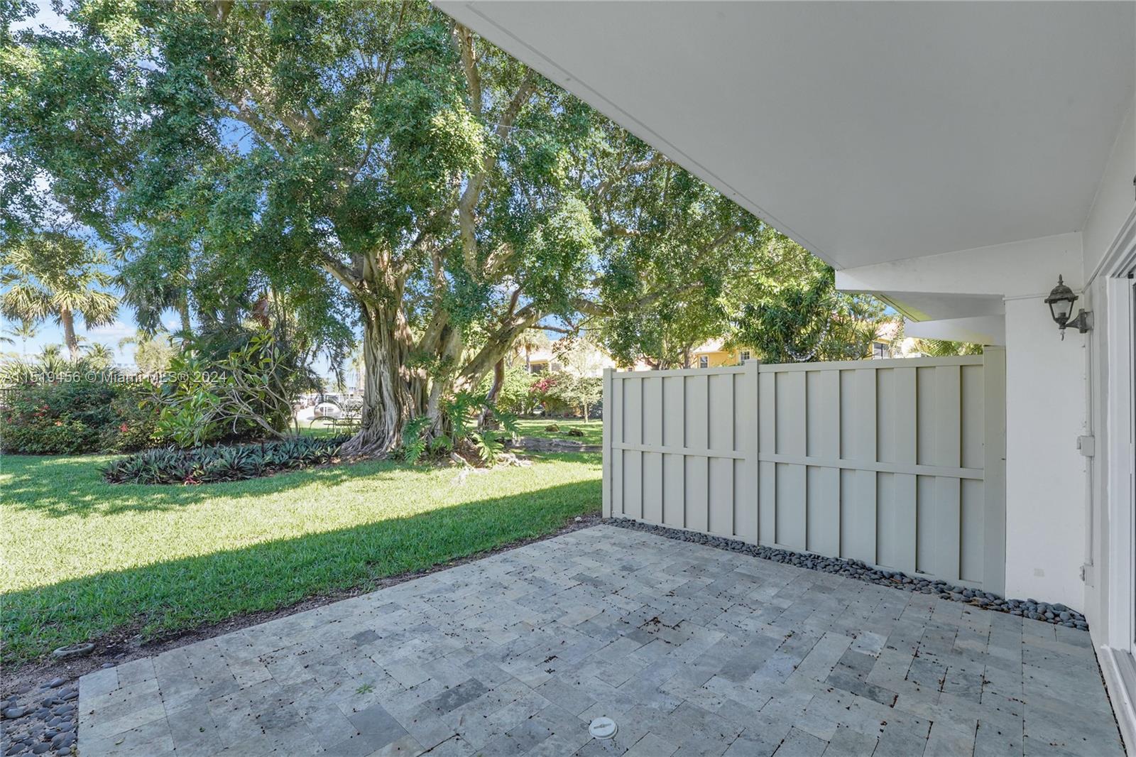 5555 N Ocean Blvd 76, Lauderdale By The Sea, Florida 33308, 2 Bedrooms Bedrooms, ,2 BathroomsBathrooms,Residential,For Sale,5555 N Ocean Blvd 76,A11519456
