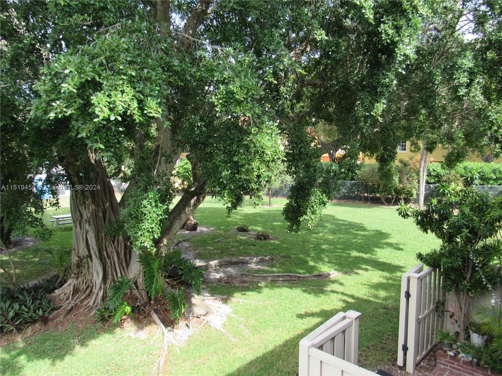 5555 N Ocean Blvd 76, Lauderdale By The Sea, Florida 33308, 2 Bedrooms Bedrooms, ,2 BathroomsBathrooms,Residential,For Sale,5555 N Ocean Blvd 76,A11519456