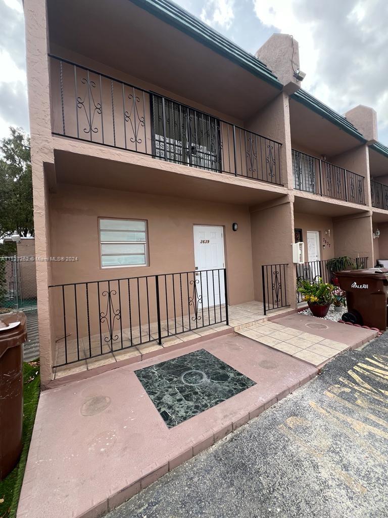 3639 W 11th Ave #10 For Sale A11520262, FL