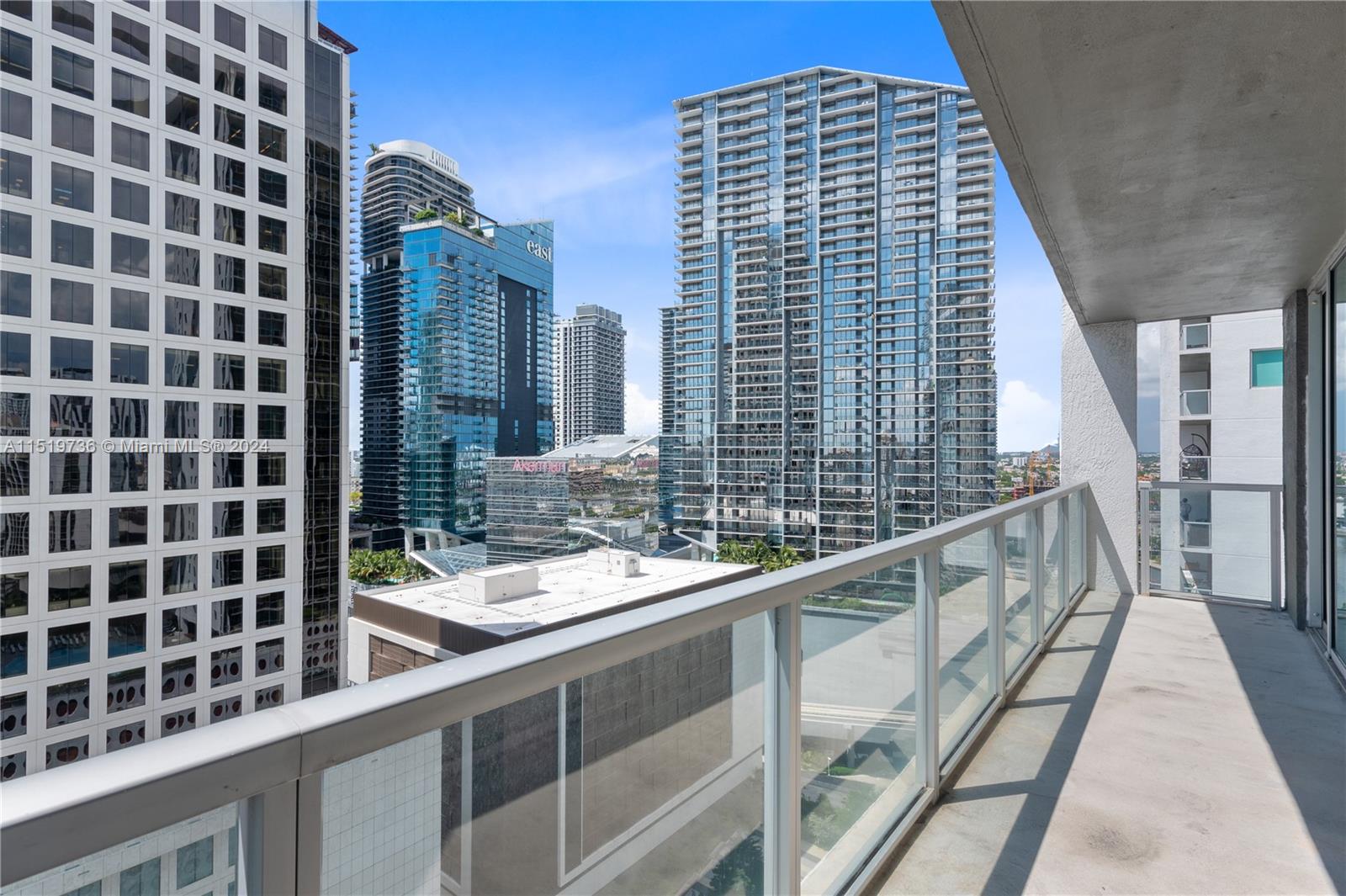 500 Brickell Ave, Miami, FL, 33131 United States, 2 Bedrooms Bedrooms, ,2 BathroomsBathrooms,Residential,For Sale,Brickell Ave,A11519736